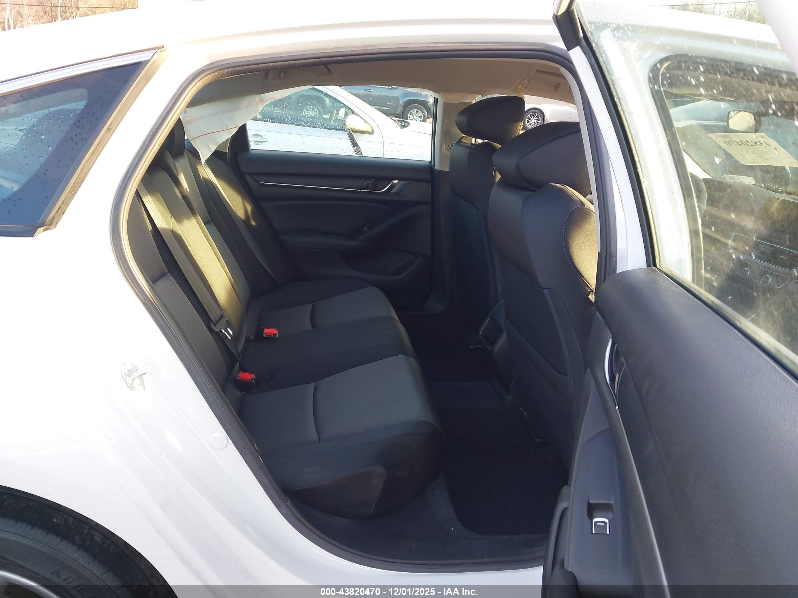 HONDA ACCORD image 8
