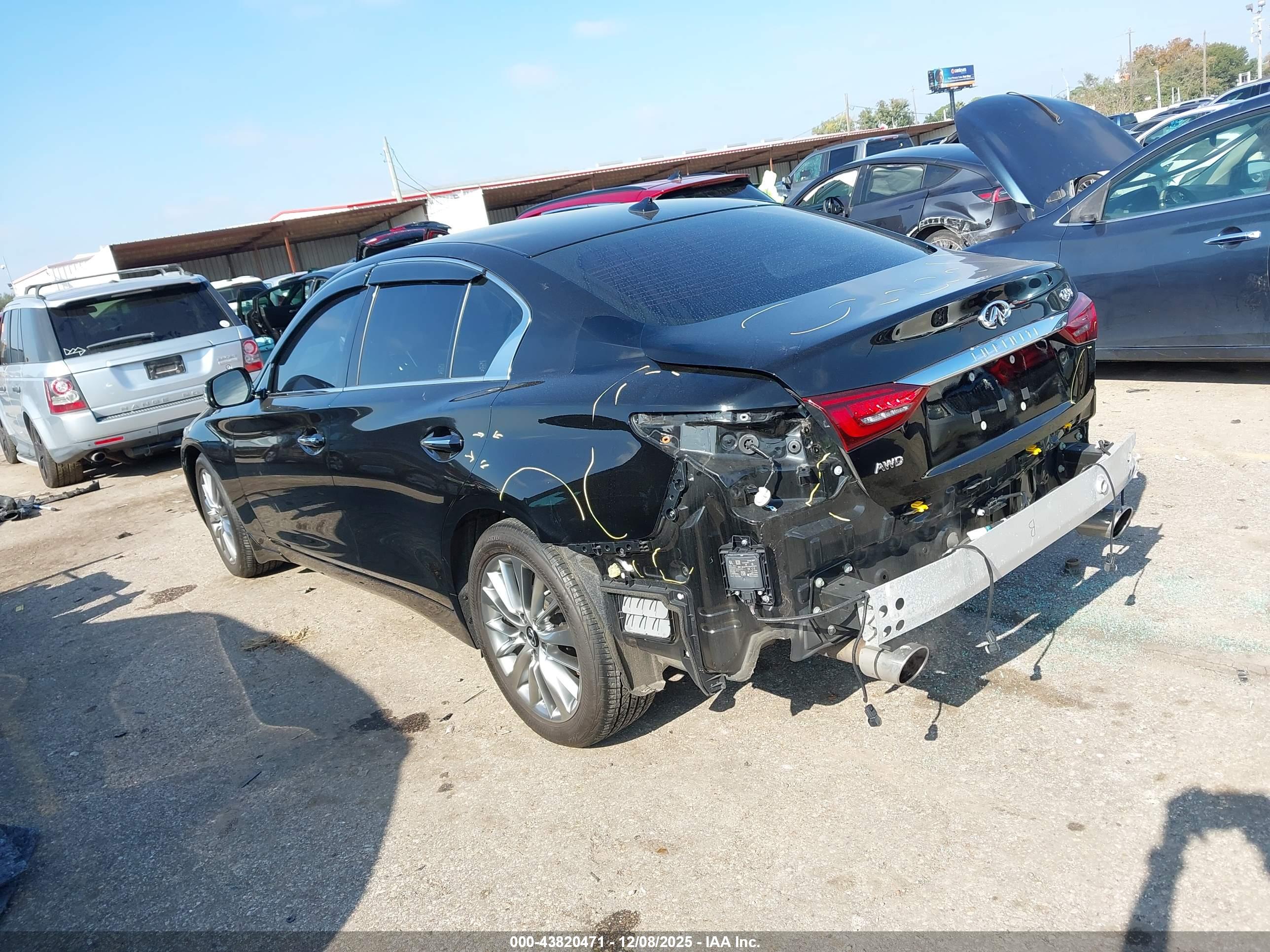 INFINITI Q50 image 3