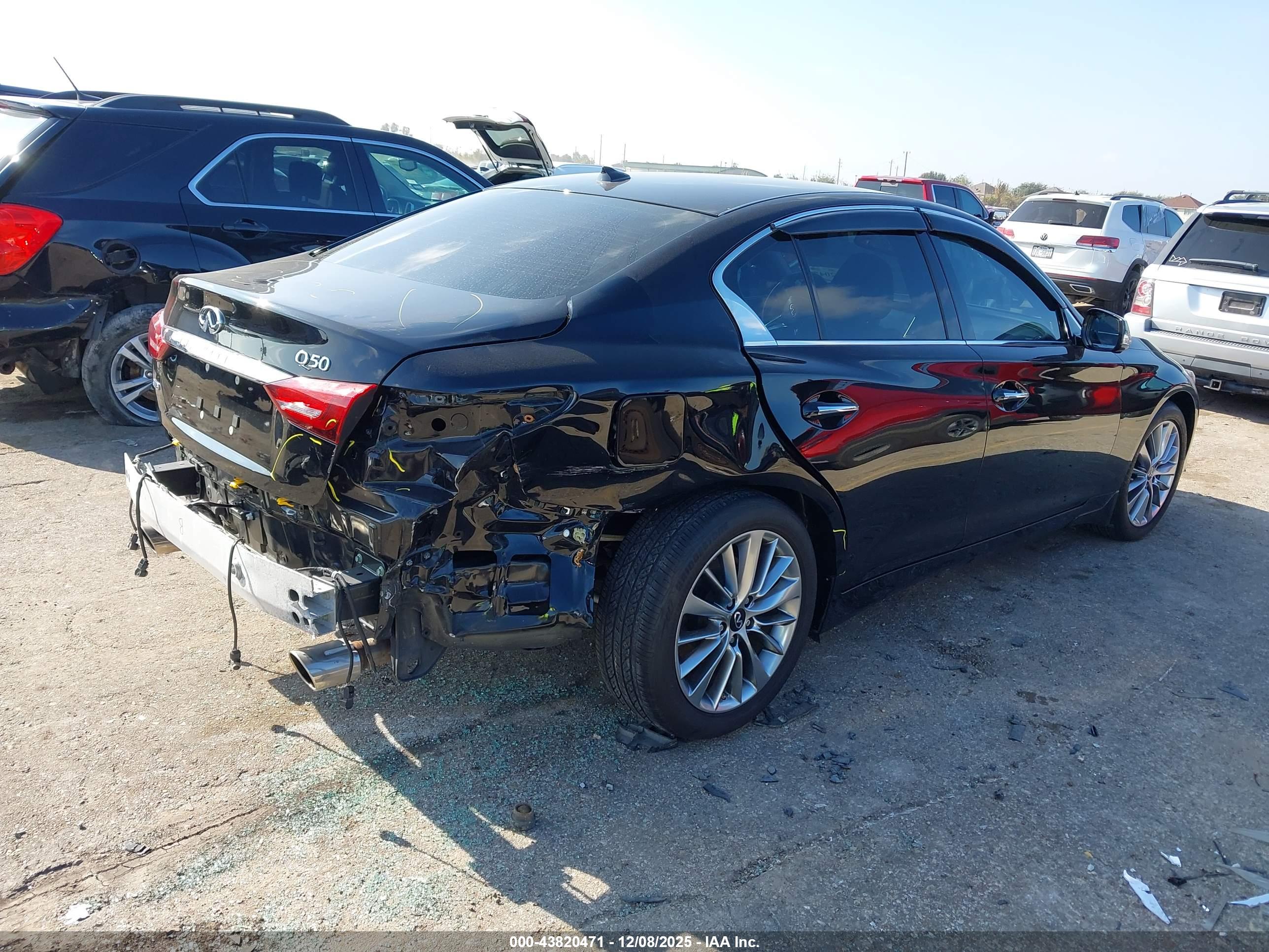 INFINITI Q50 image 4
