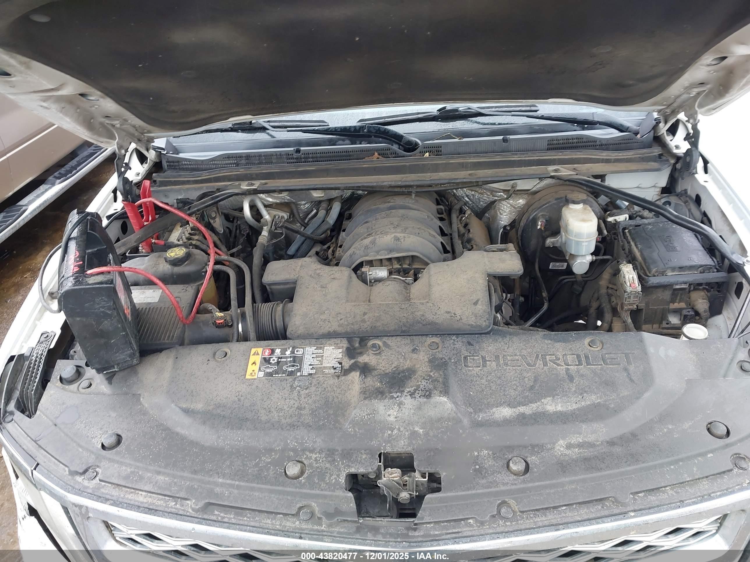 CHEVROLET TAHOE image 10