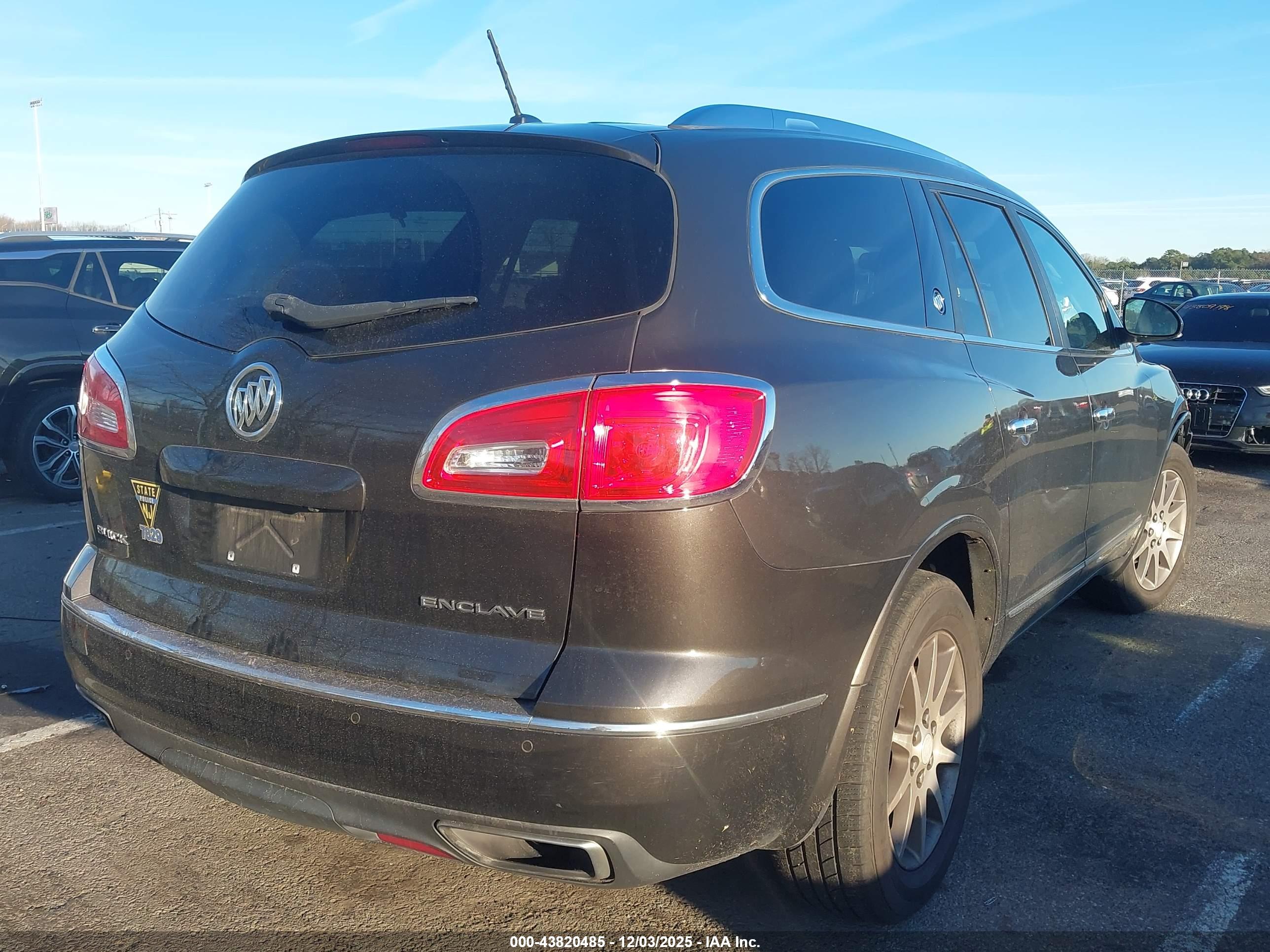 BUICK ENCLAVE image 4