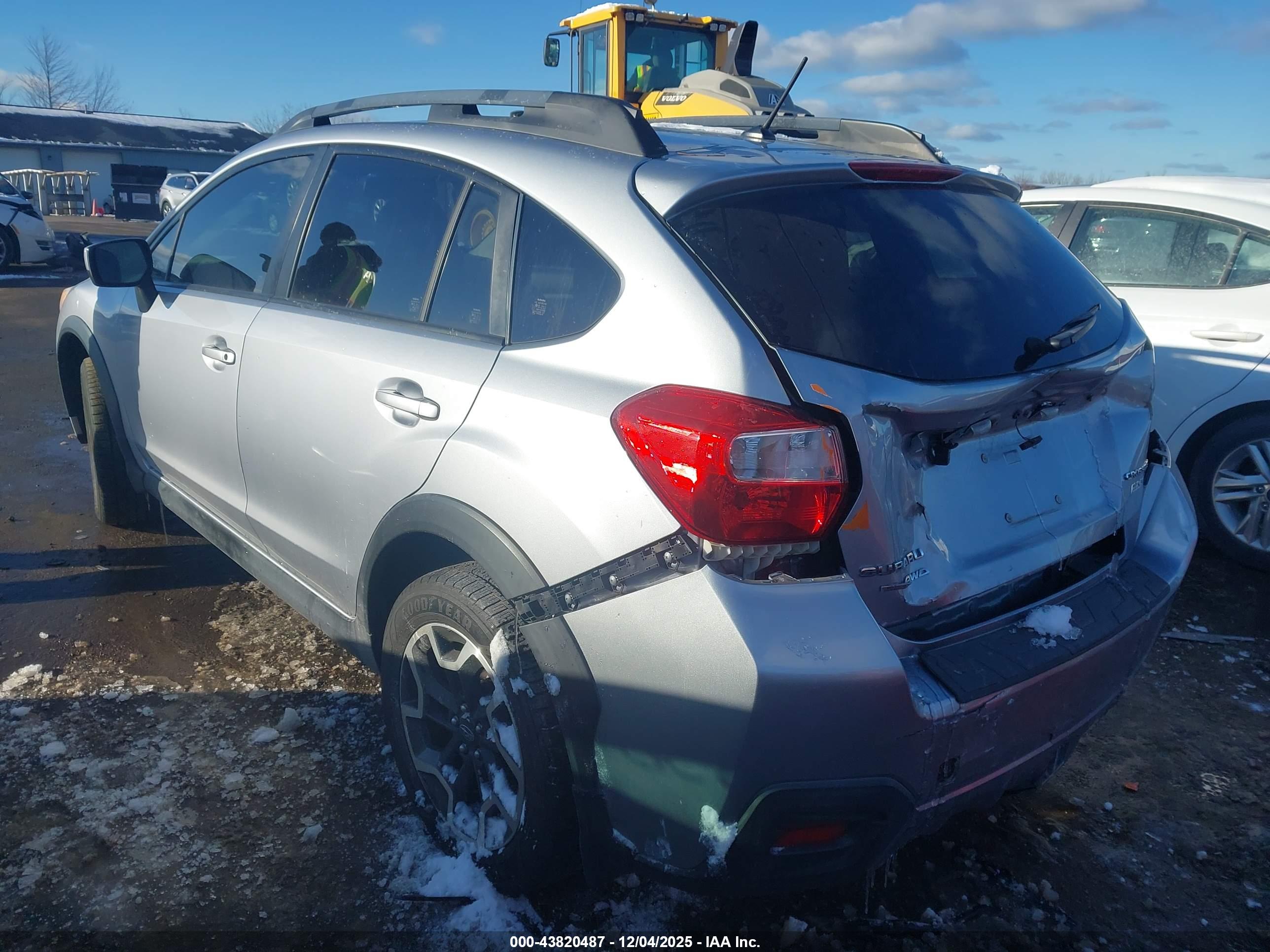 SUBARU CROSSTREK image 3