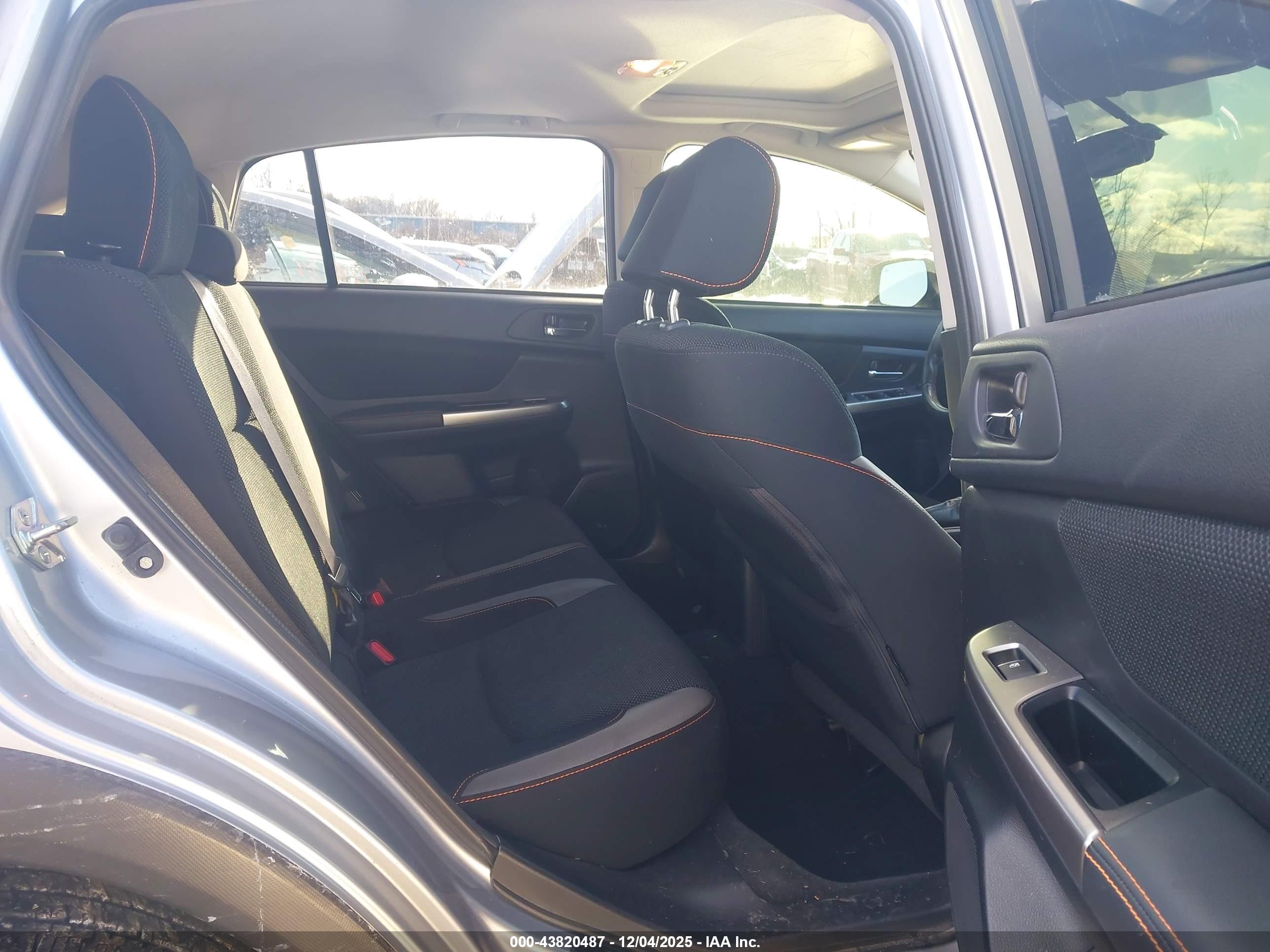 SUBARU CROSSTREK image 8