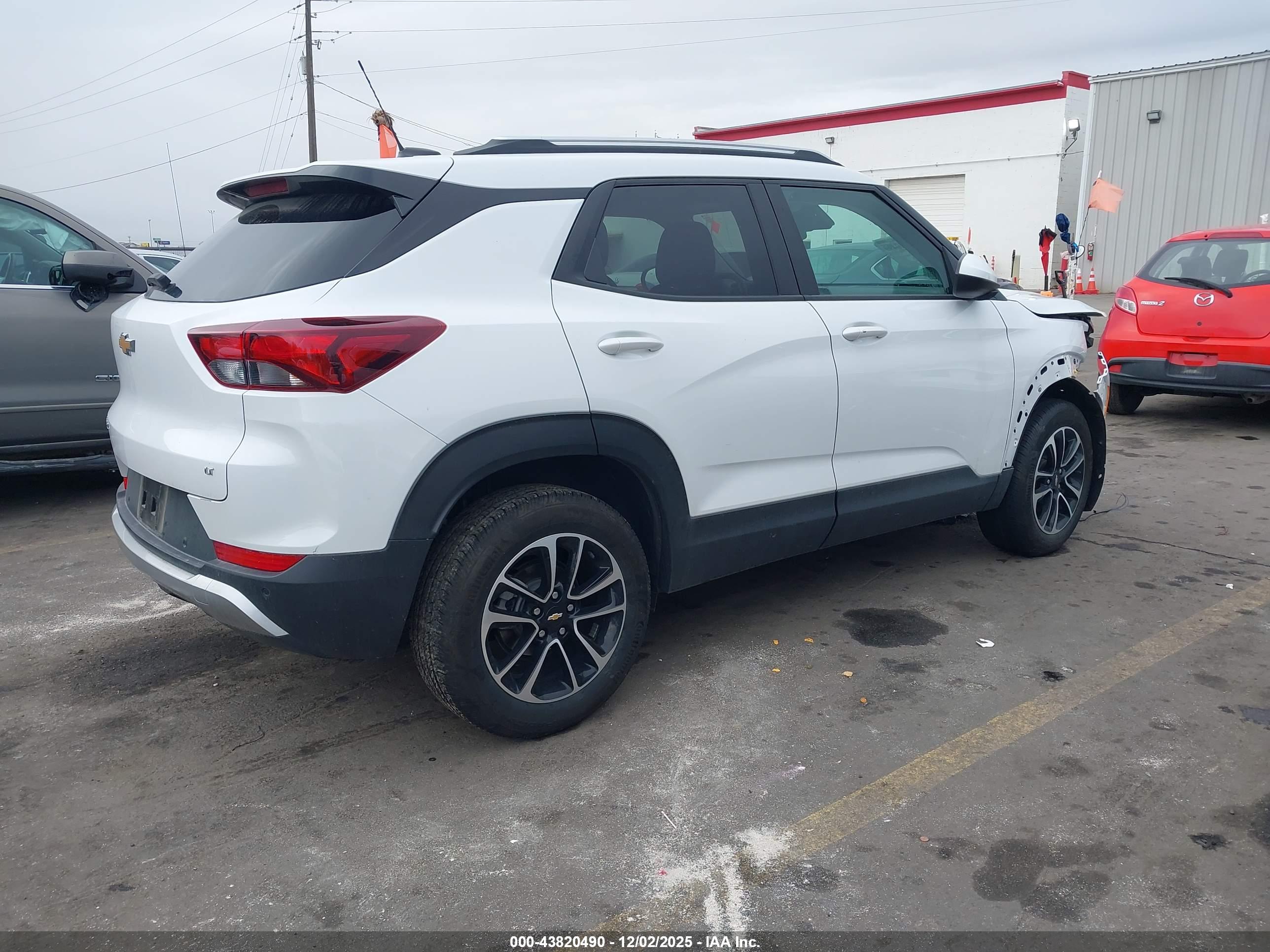 CHEVROLET TRAILBLAZER image 4