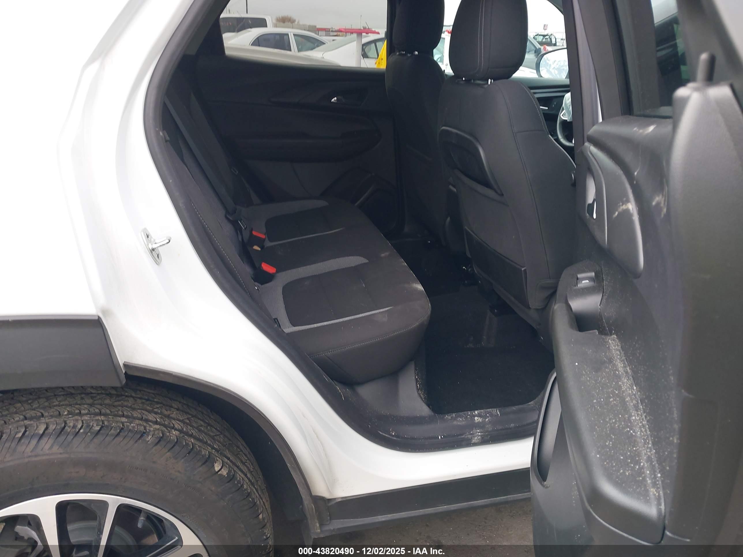CHEVROLET TRAILBLAZER image 8
