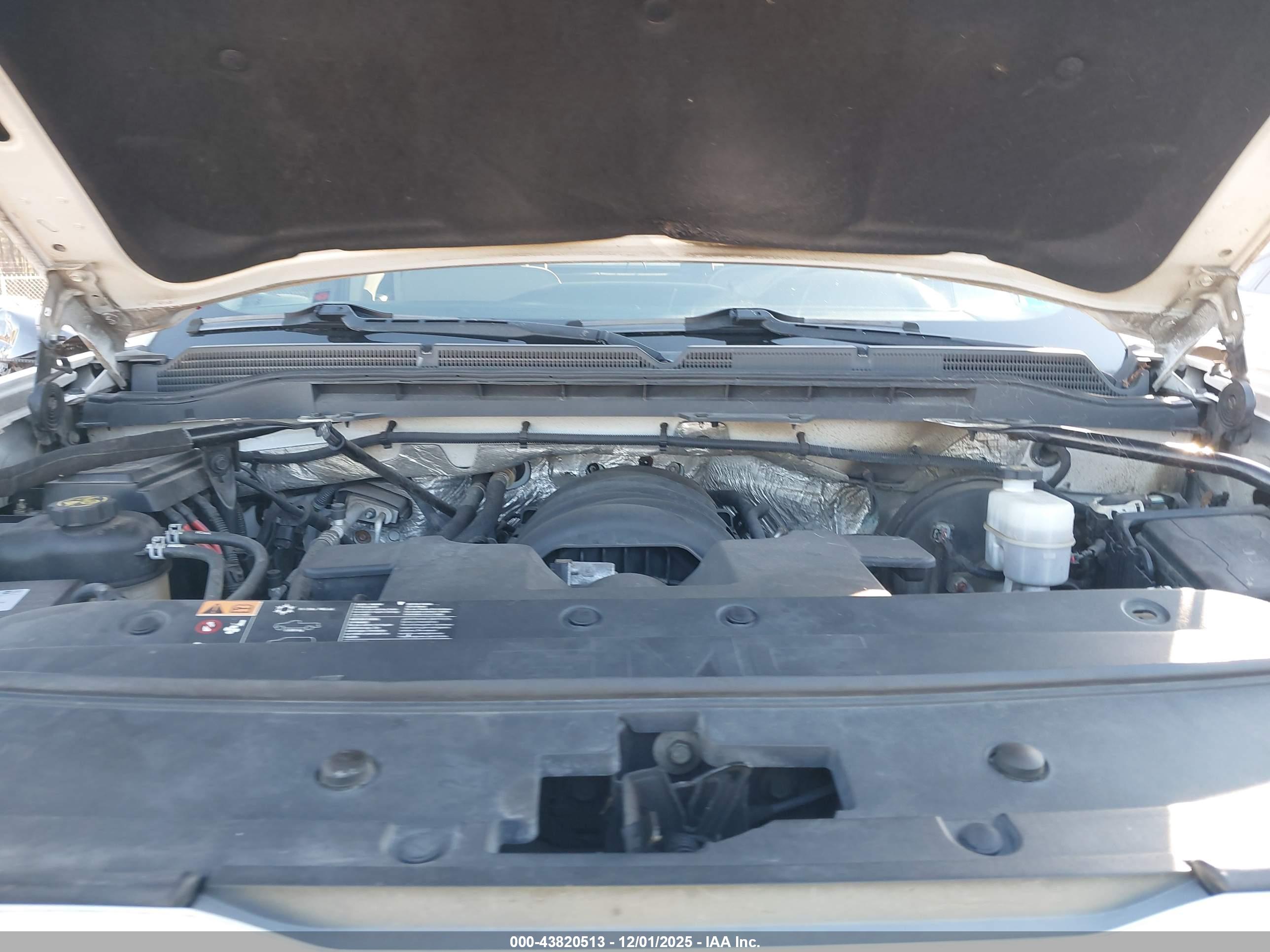 GMC SIERRA image 10