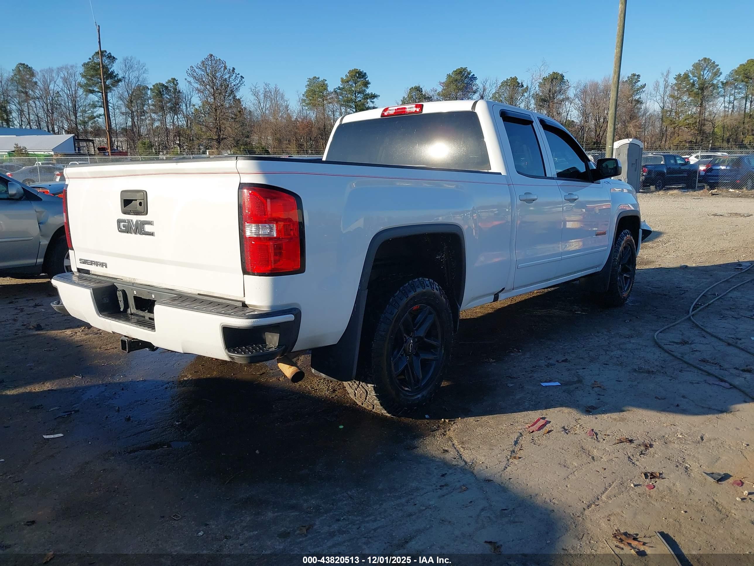 GMC SIERRA image 4
