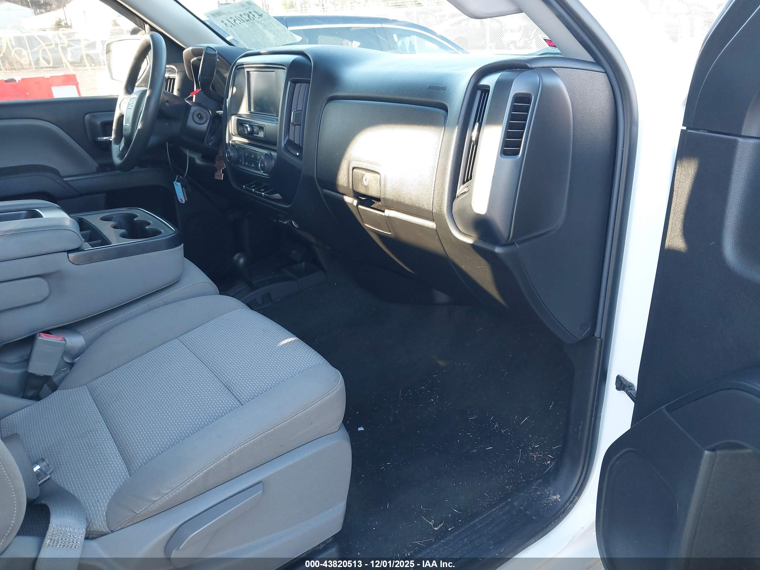 GMC SIERRA image 5