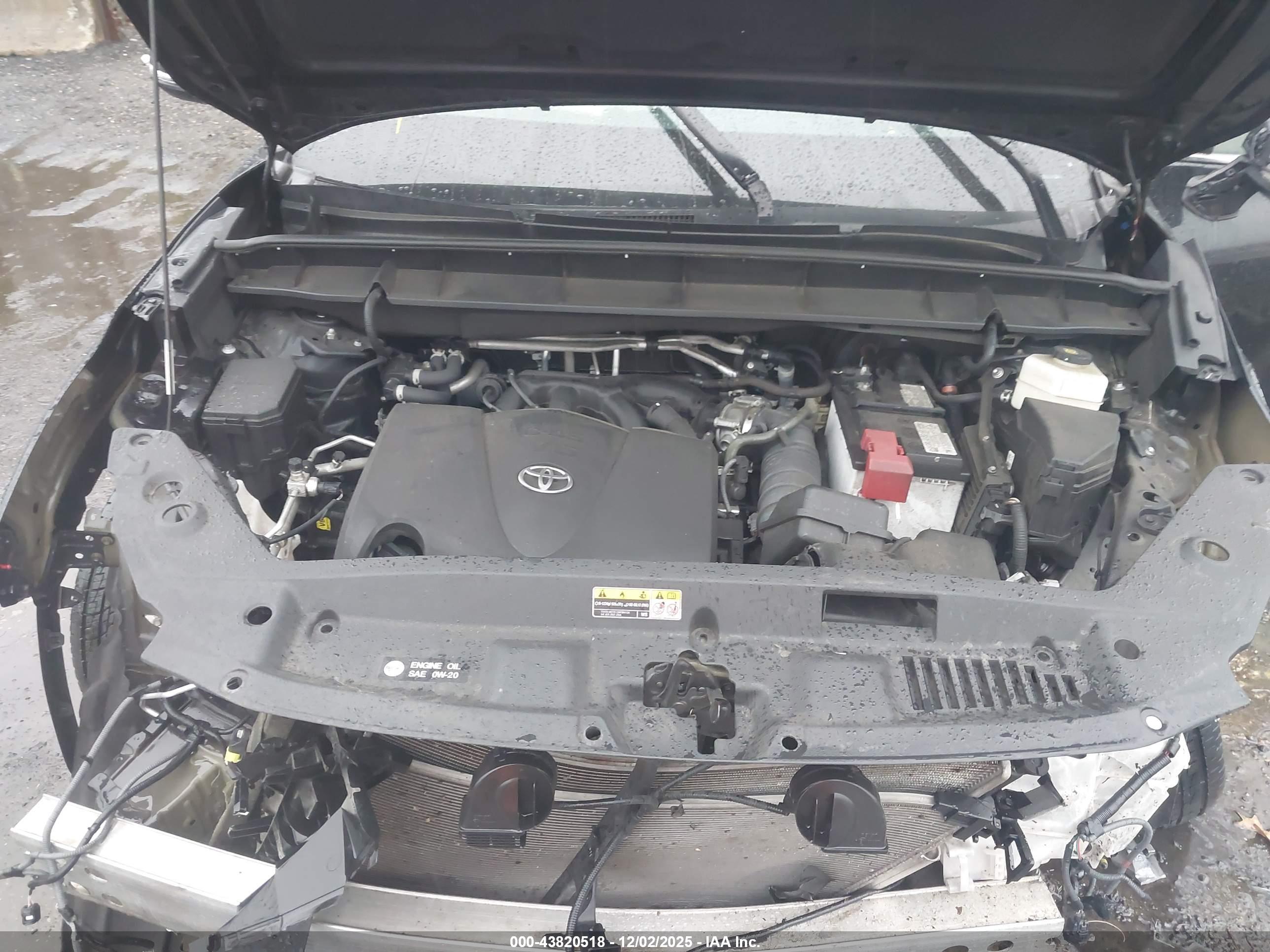 TOYOTA HIGHLANDER image 10