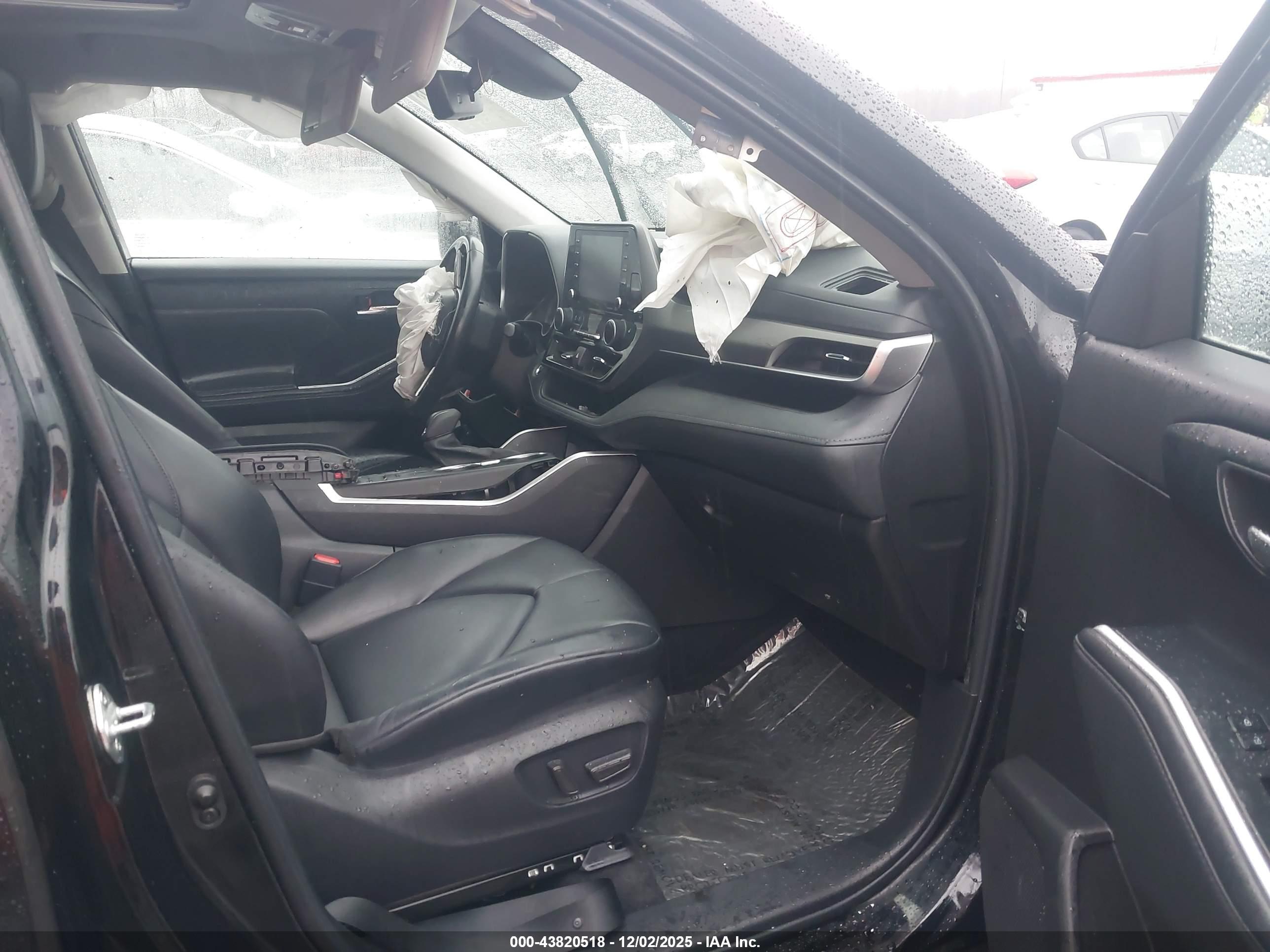 TOYOTA HIGHLANDER image 5