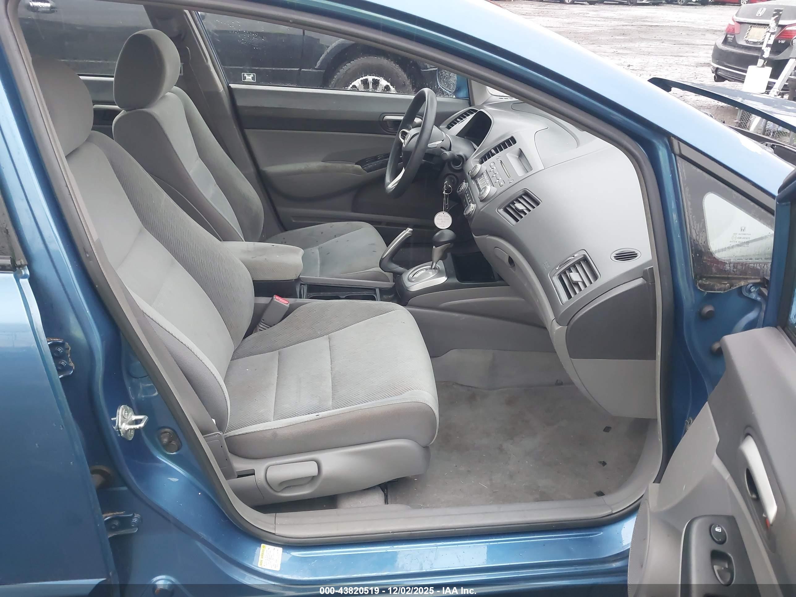 HONDA CIVIC image 5
