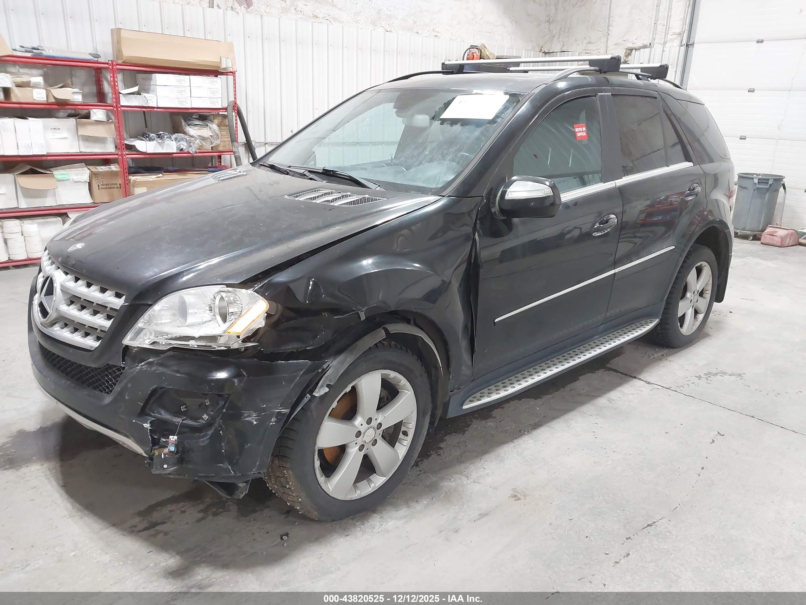 MERCEDES-BENZ ML image 2