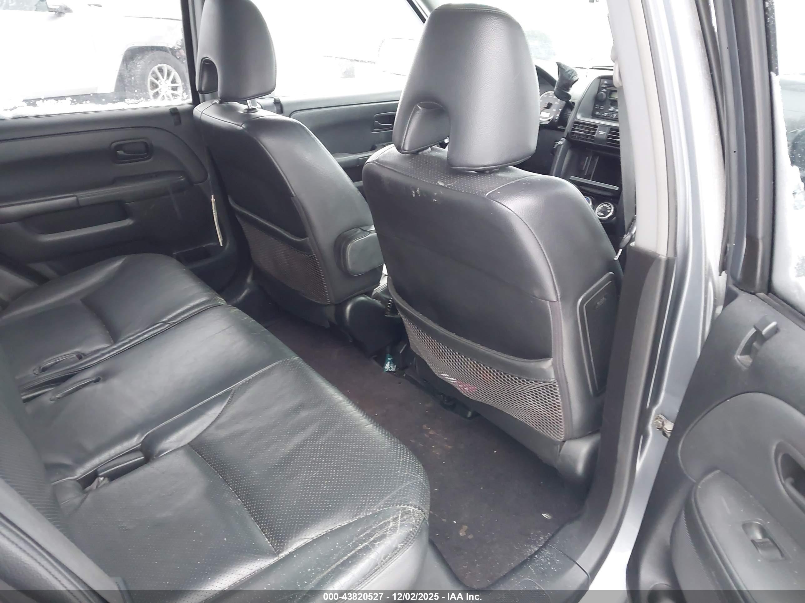 HONDA CR-V image 8