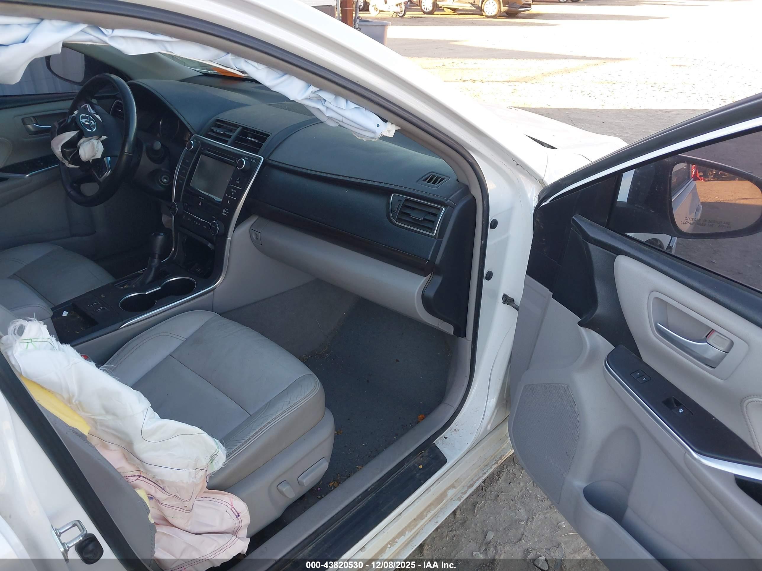 TOYOTA CAMRY image 5