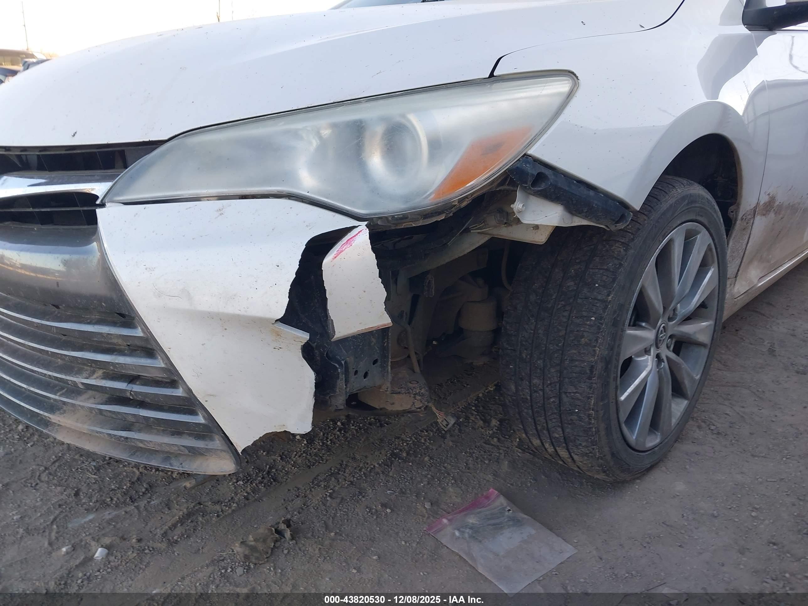 TOYOTA CAMRY image 6