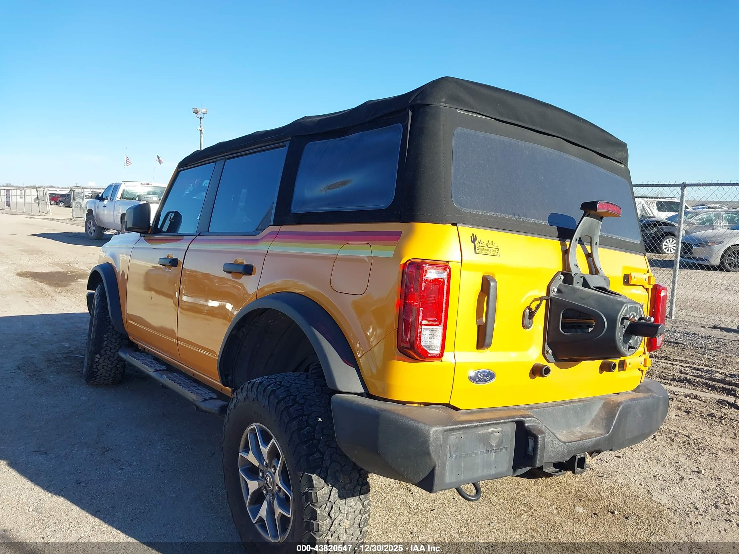 FORD BRONCO image 3