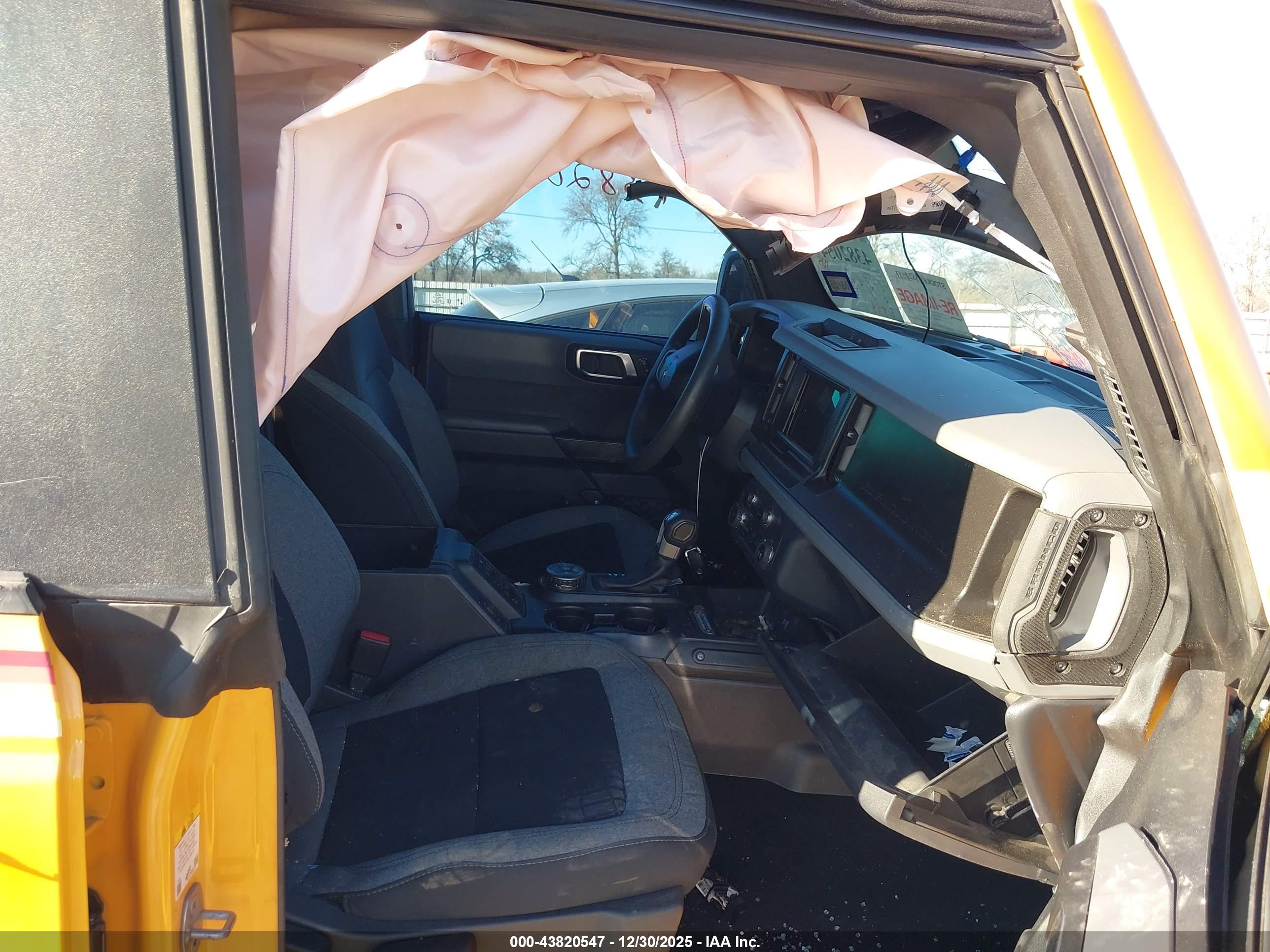 FORD BRONCO image 5