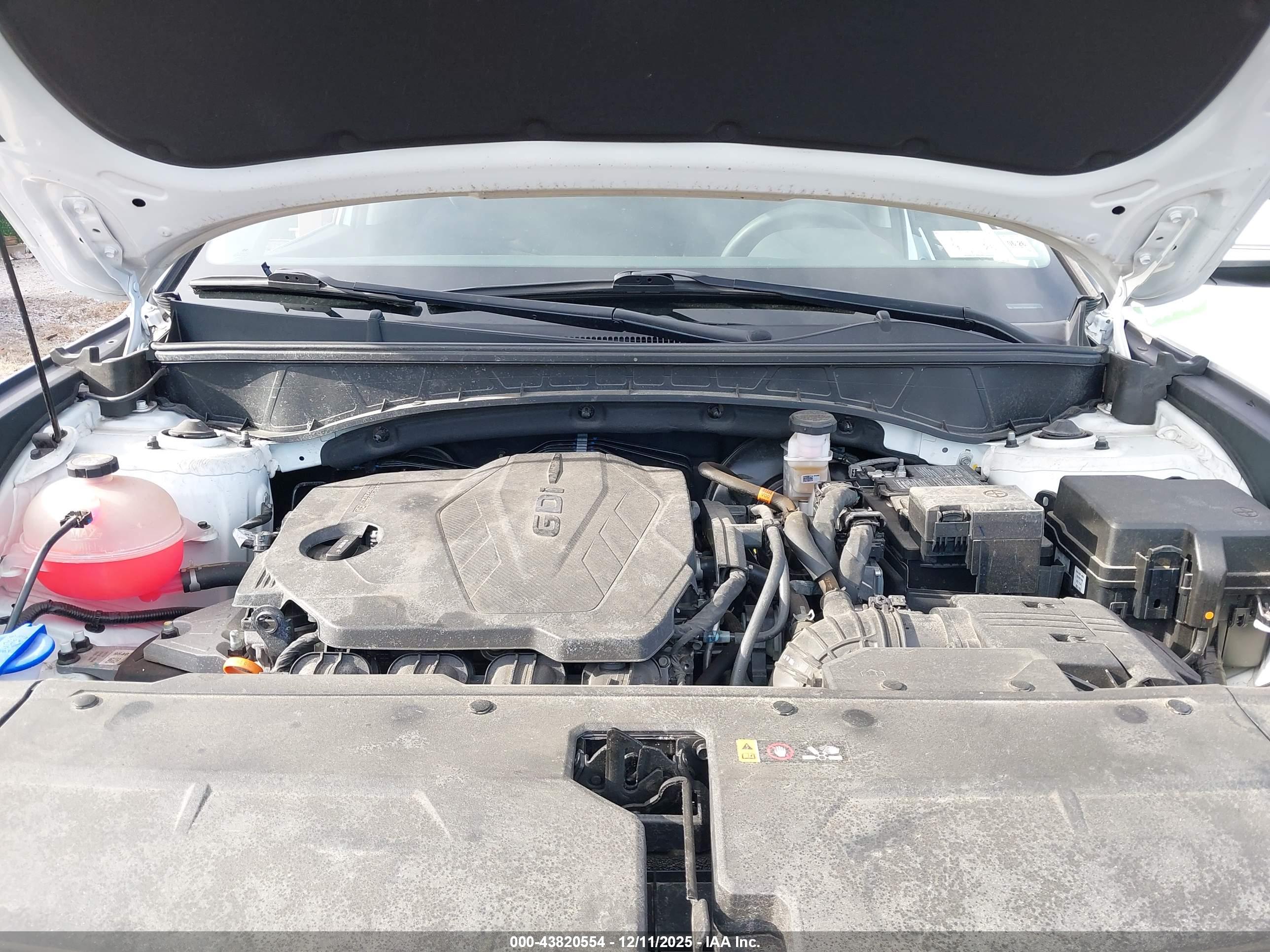 HYUNDAI TUCSON image 10