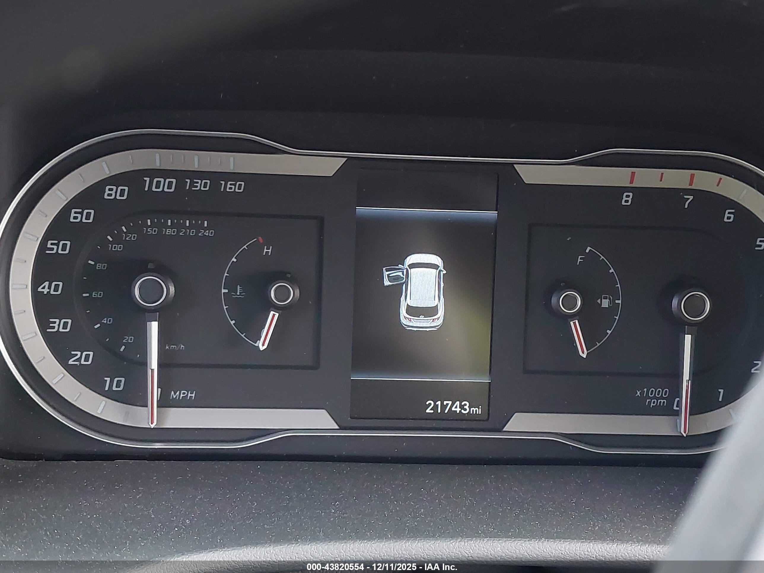 HYUNDAI TUCSON image 7