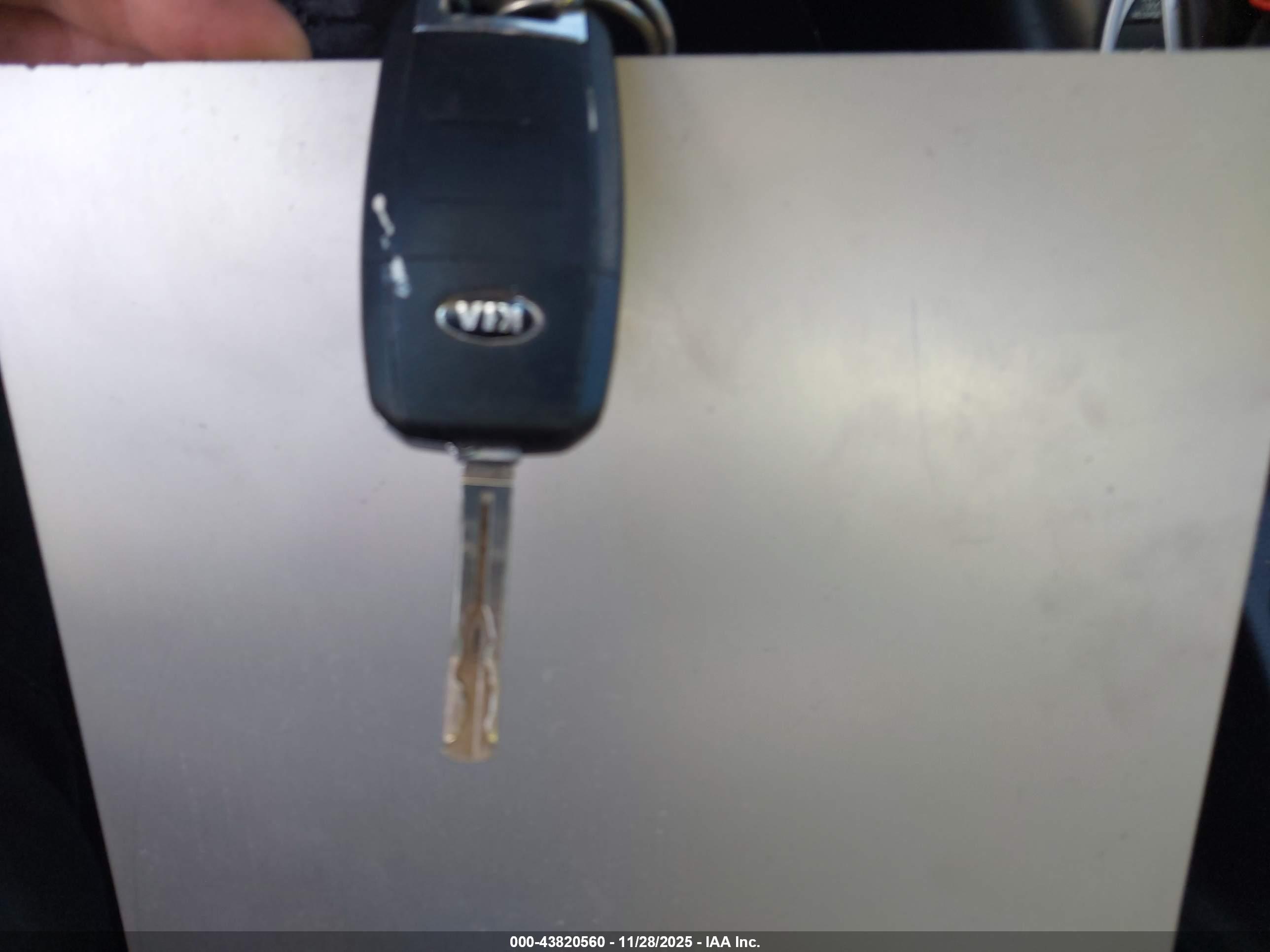 KIA SOUL image 11