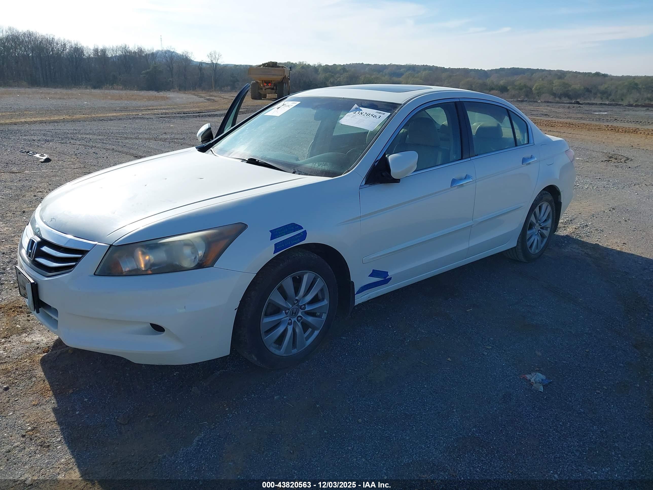 HONDA ACCORD image 2