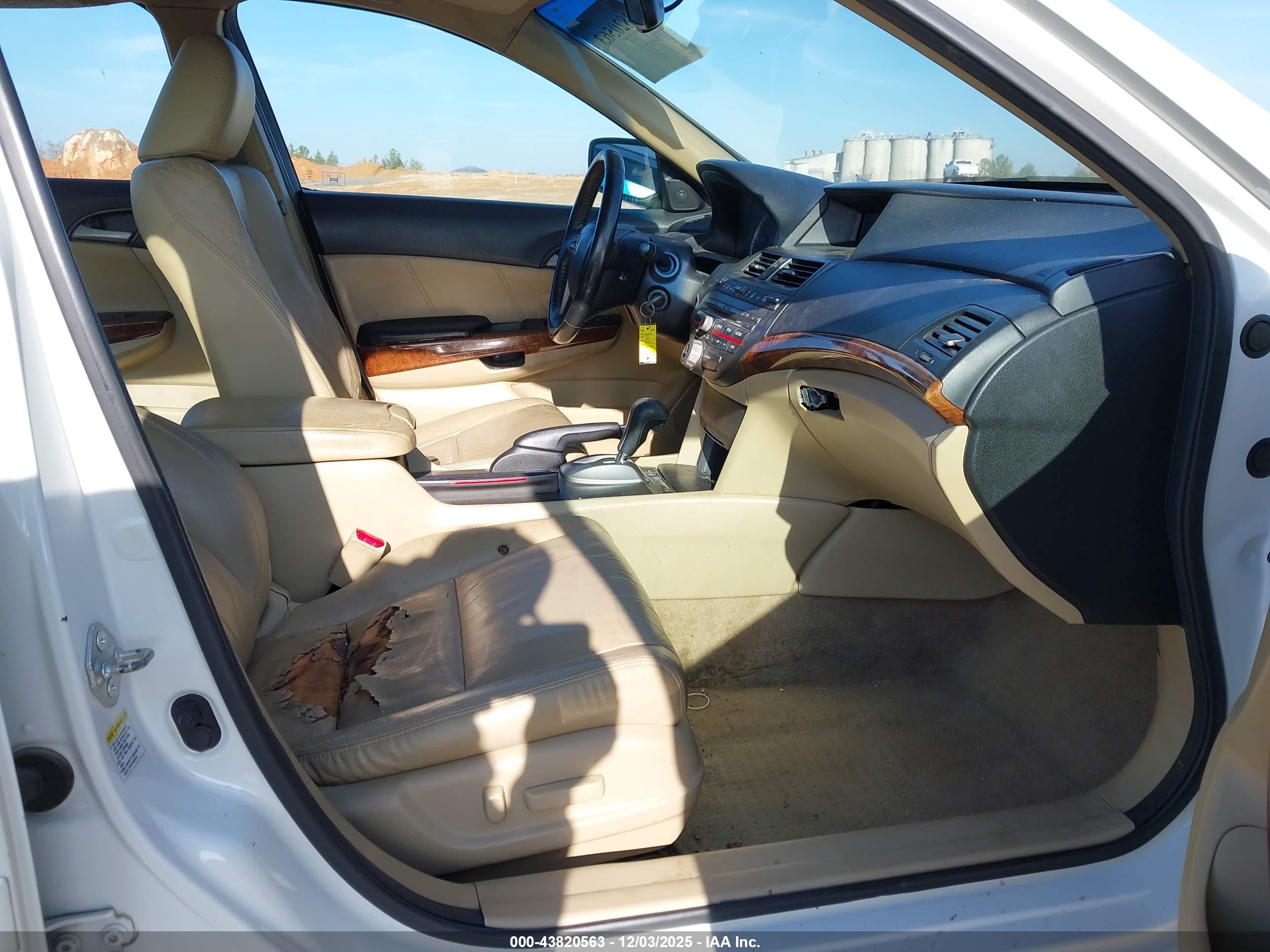 HONDA ACCORD image 5