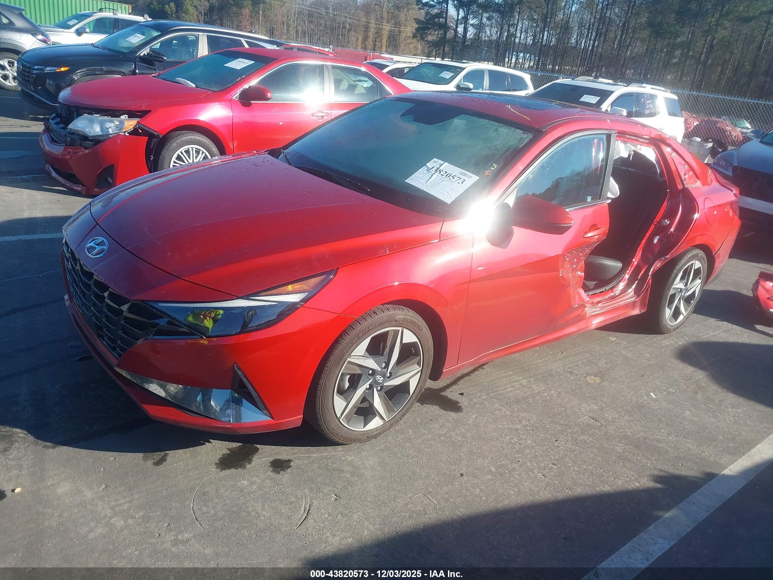 HYUNDAI ELANTRA image 2