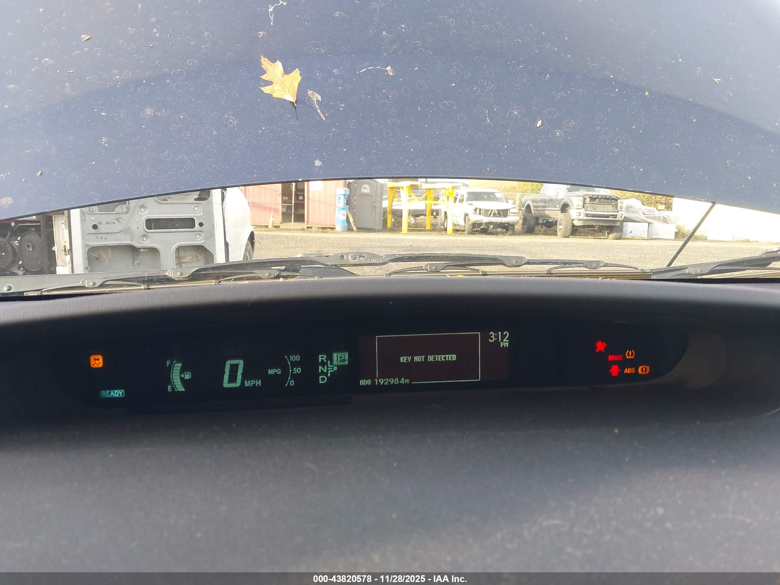 TOYOTA PRIUS image 7