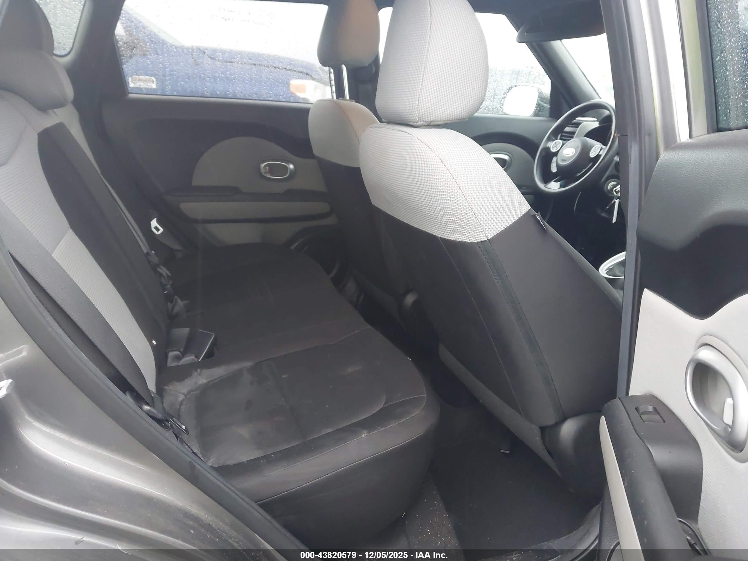 KIA SOUL image 8