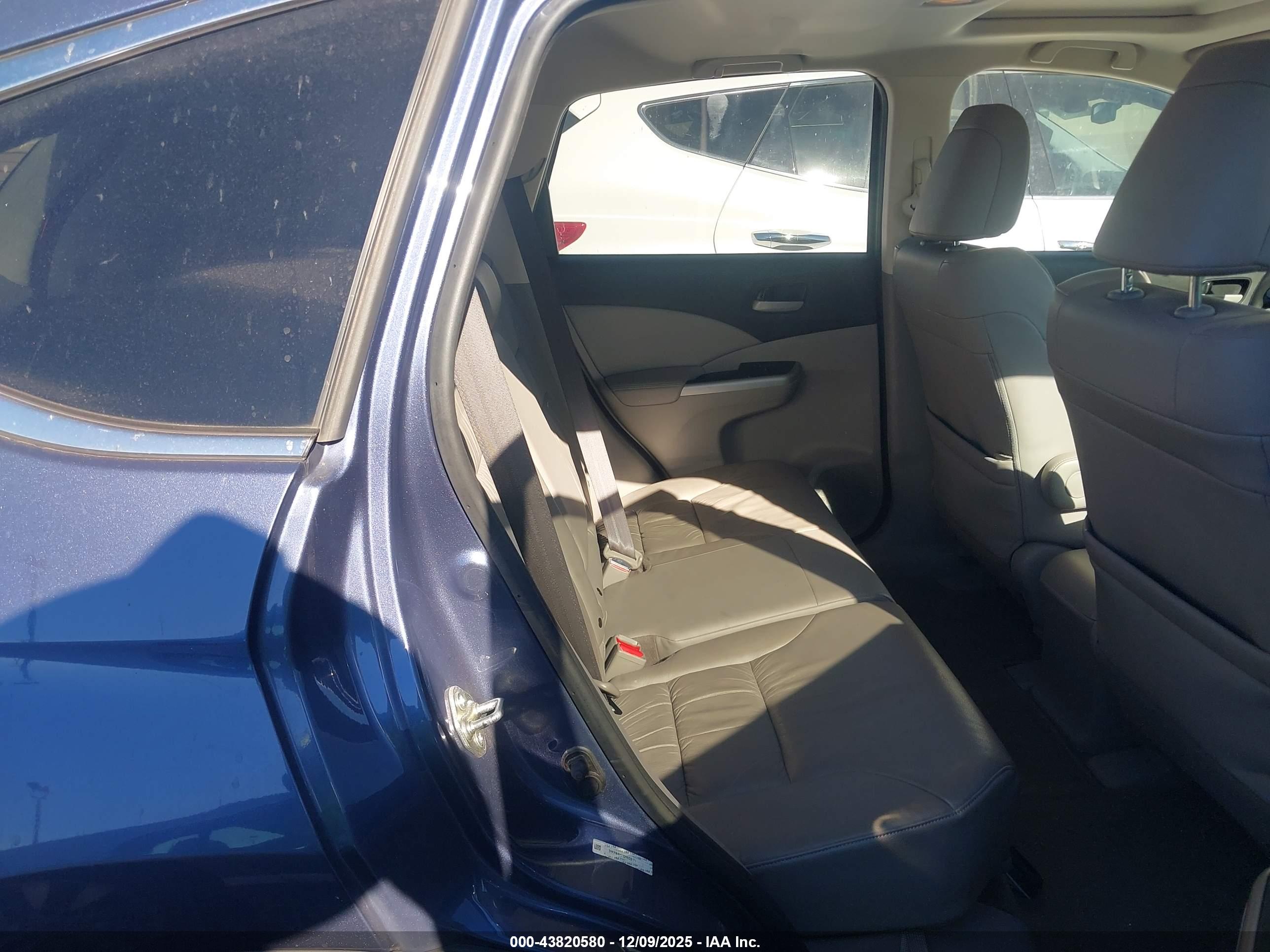 HONDA CR-V image 8