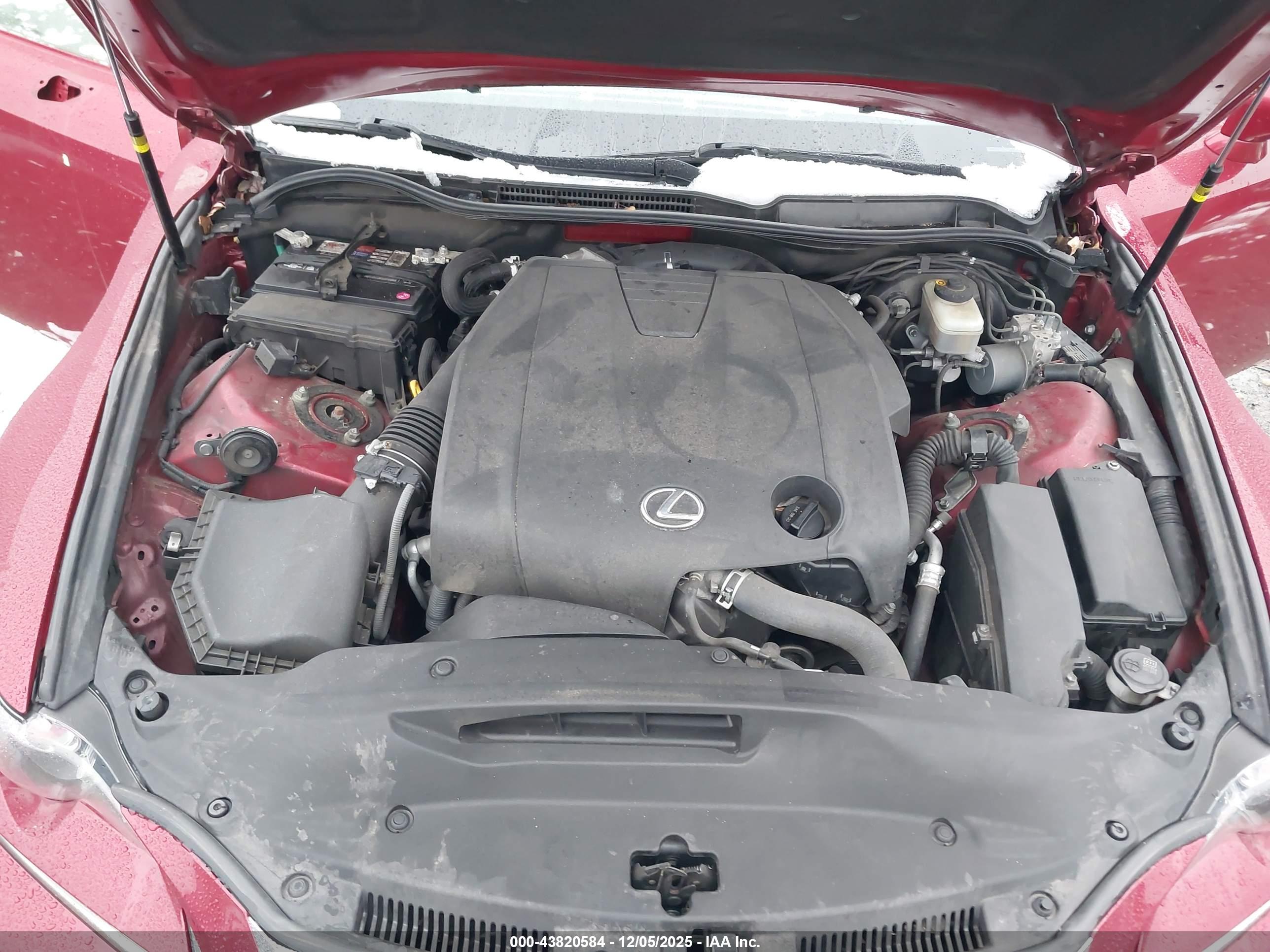 LEXUS IS image 10