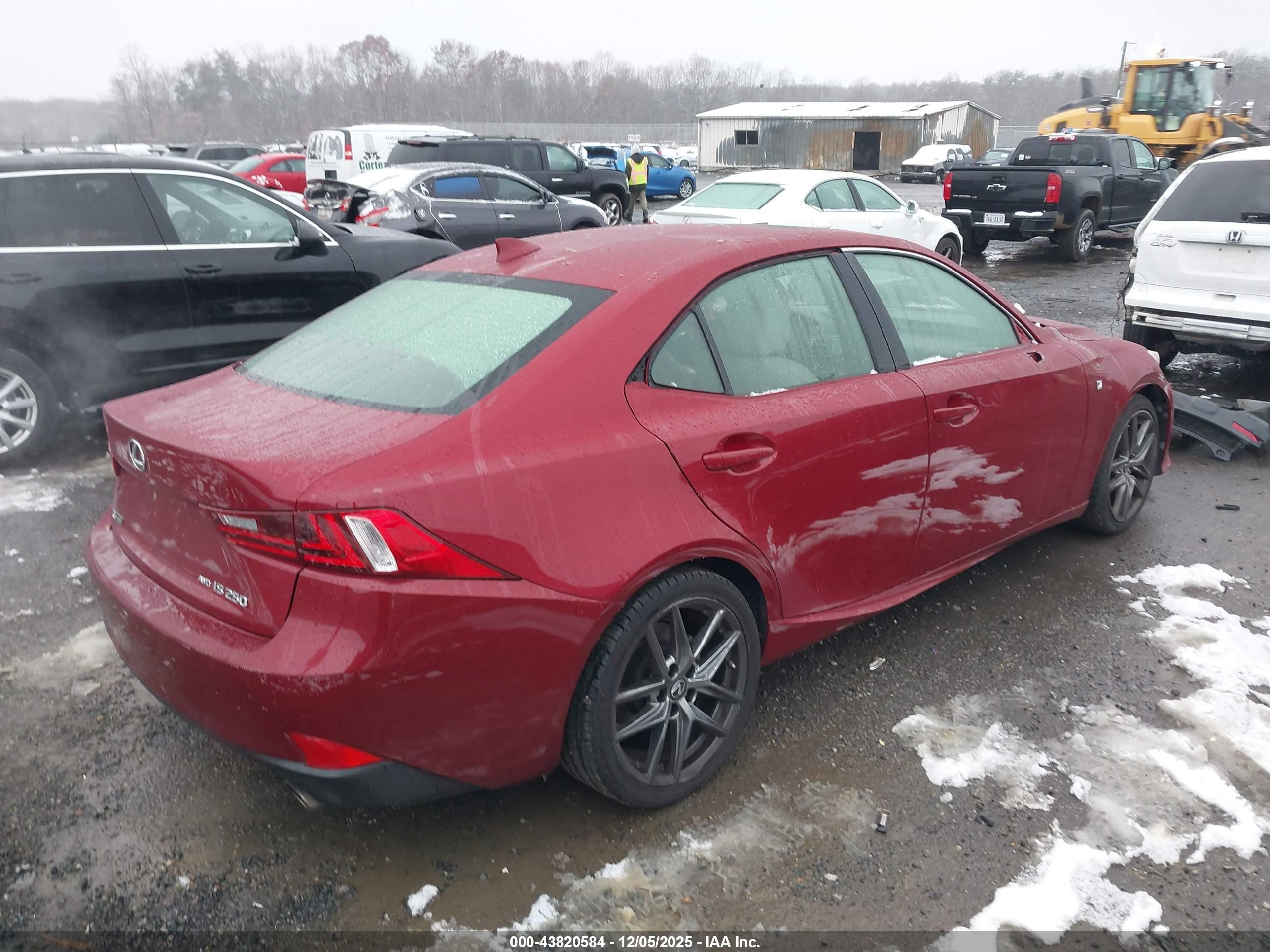 LEXUS IS image 4