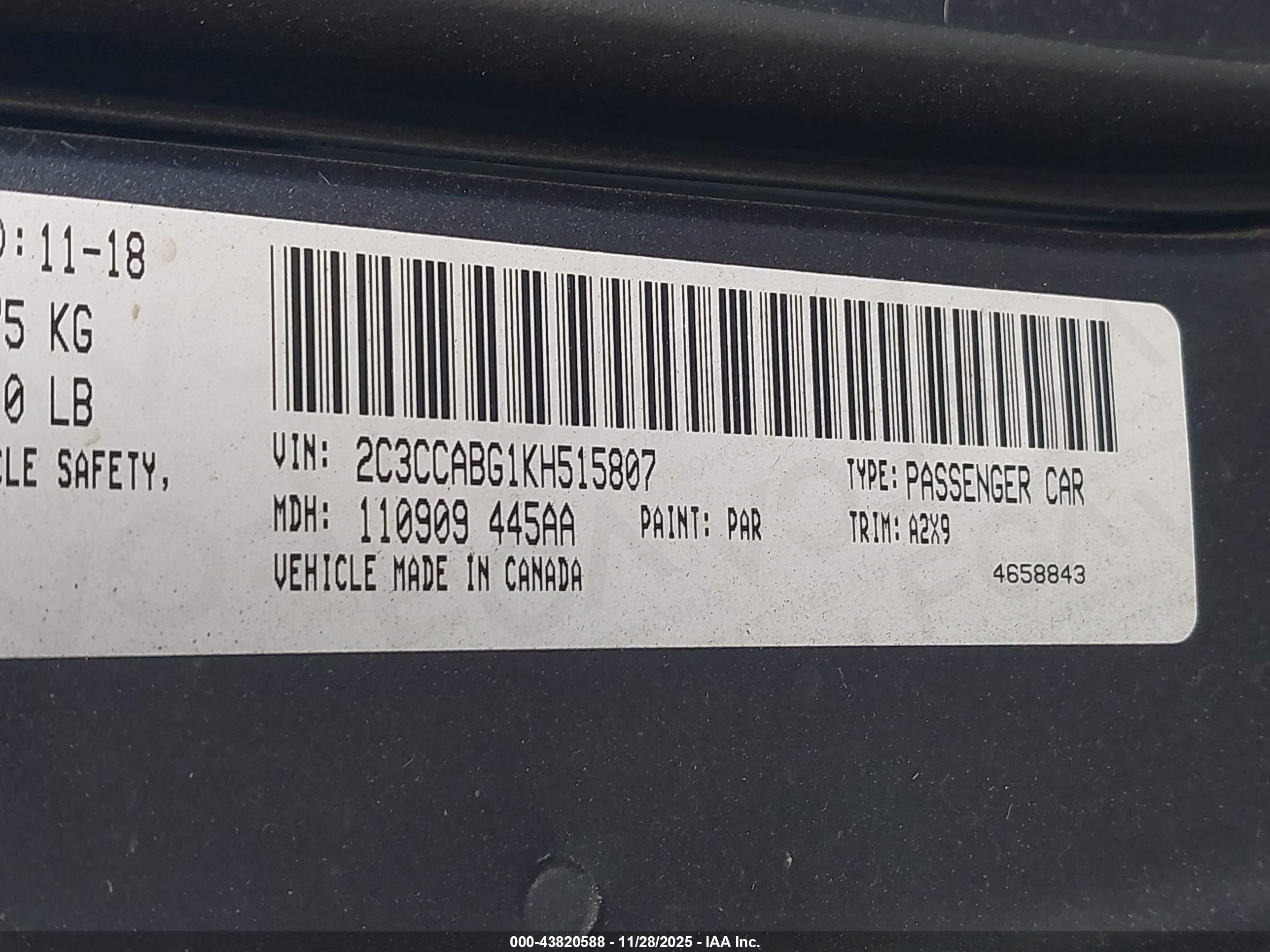 CHRYSLER 300 image 9