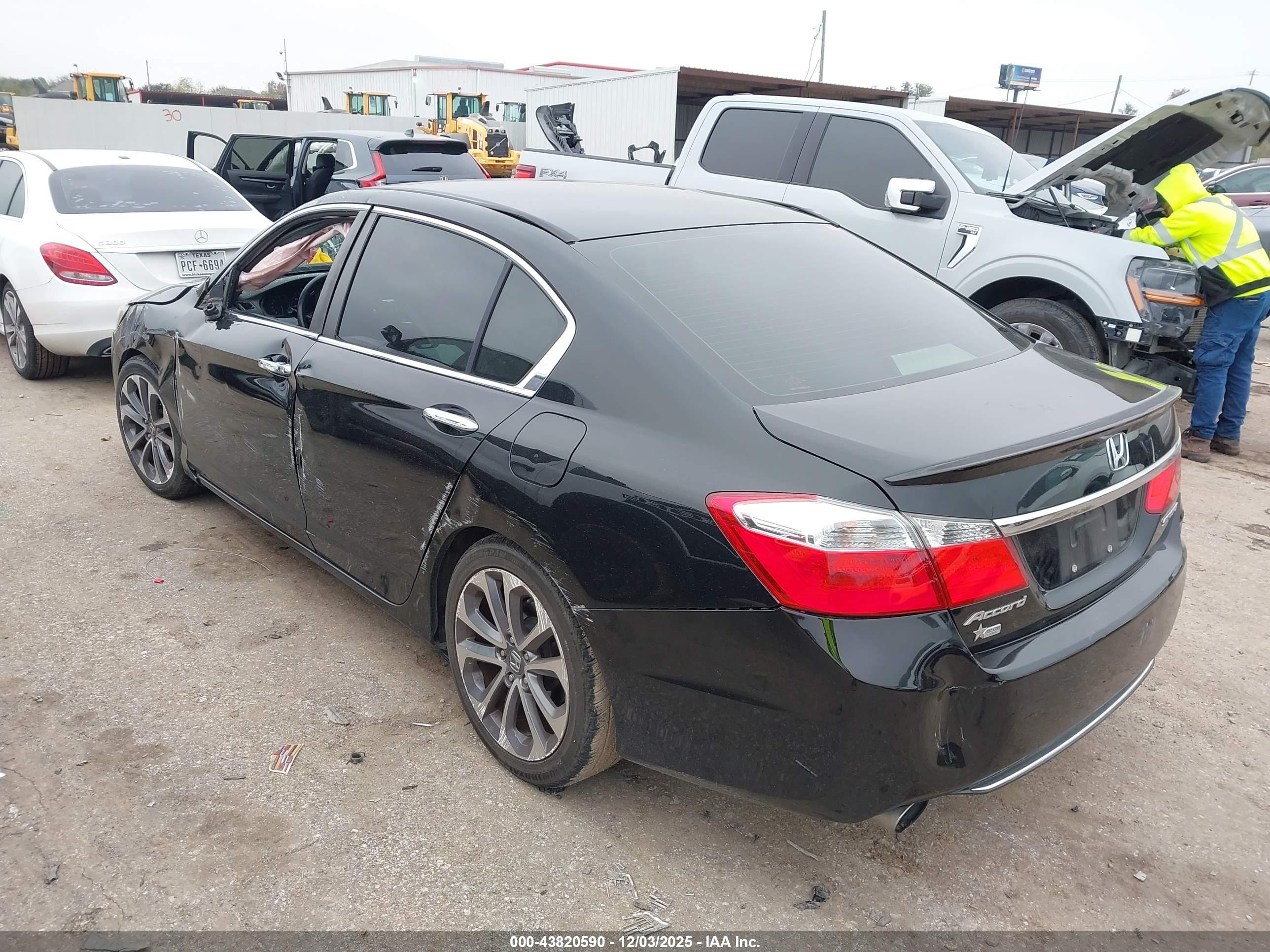 HONDA ACCORD image 3