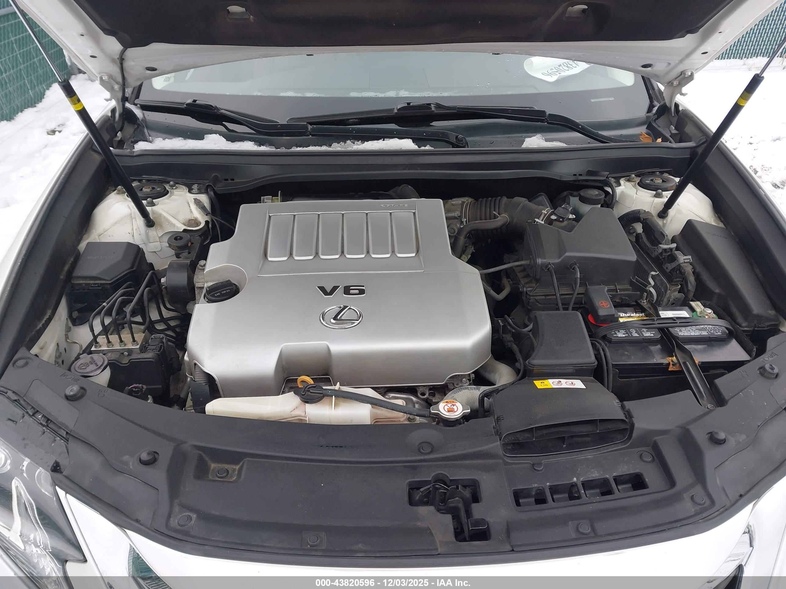 LEXUS ES image 10