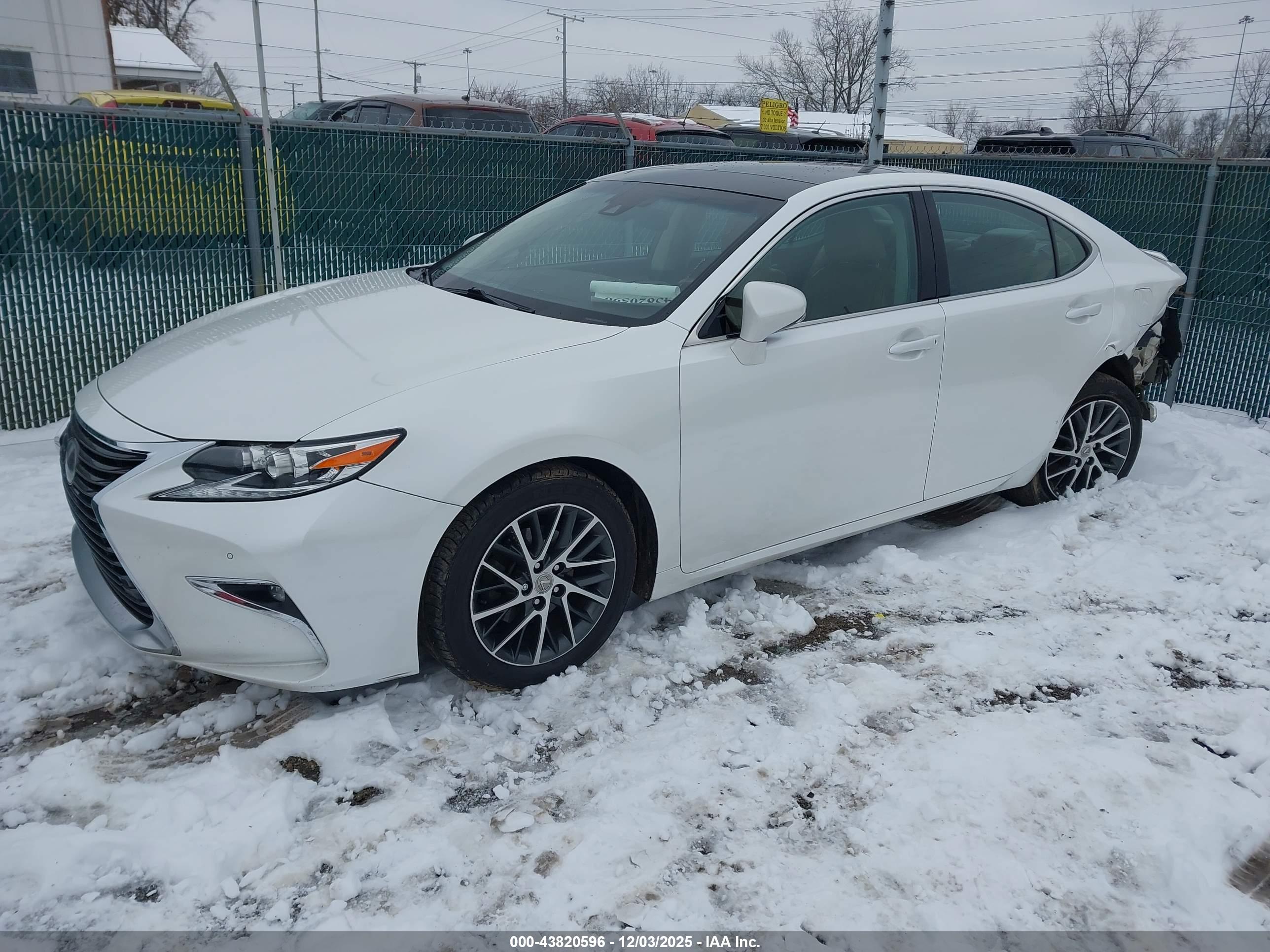 LEXUS ES image 2