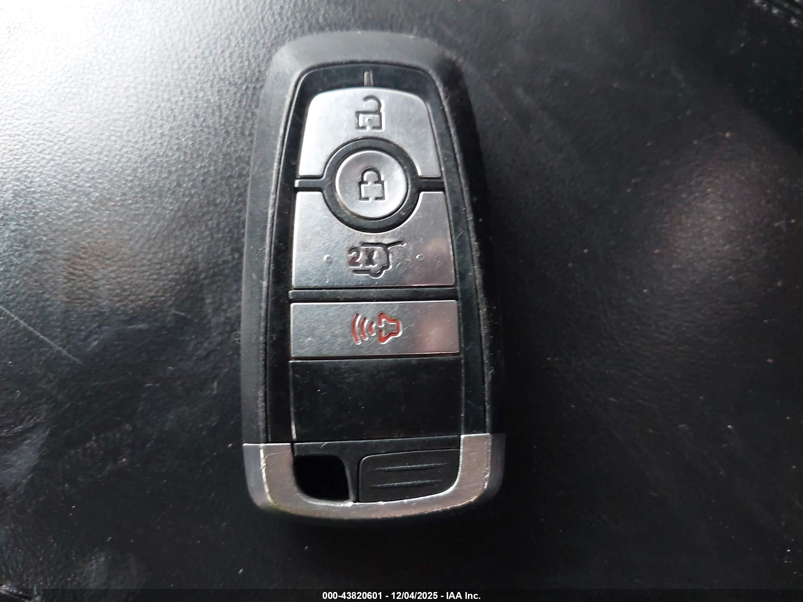 FORD EXPLORER image 11