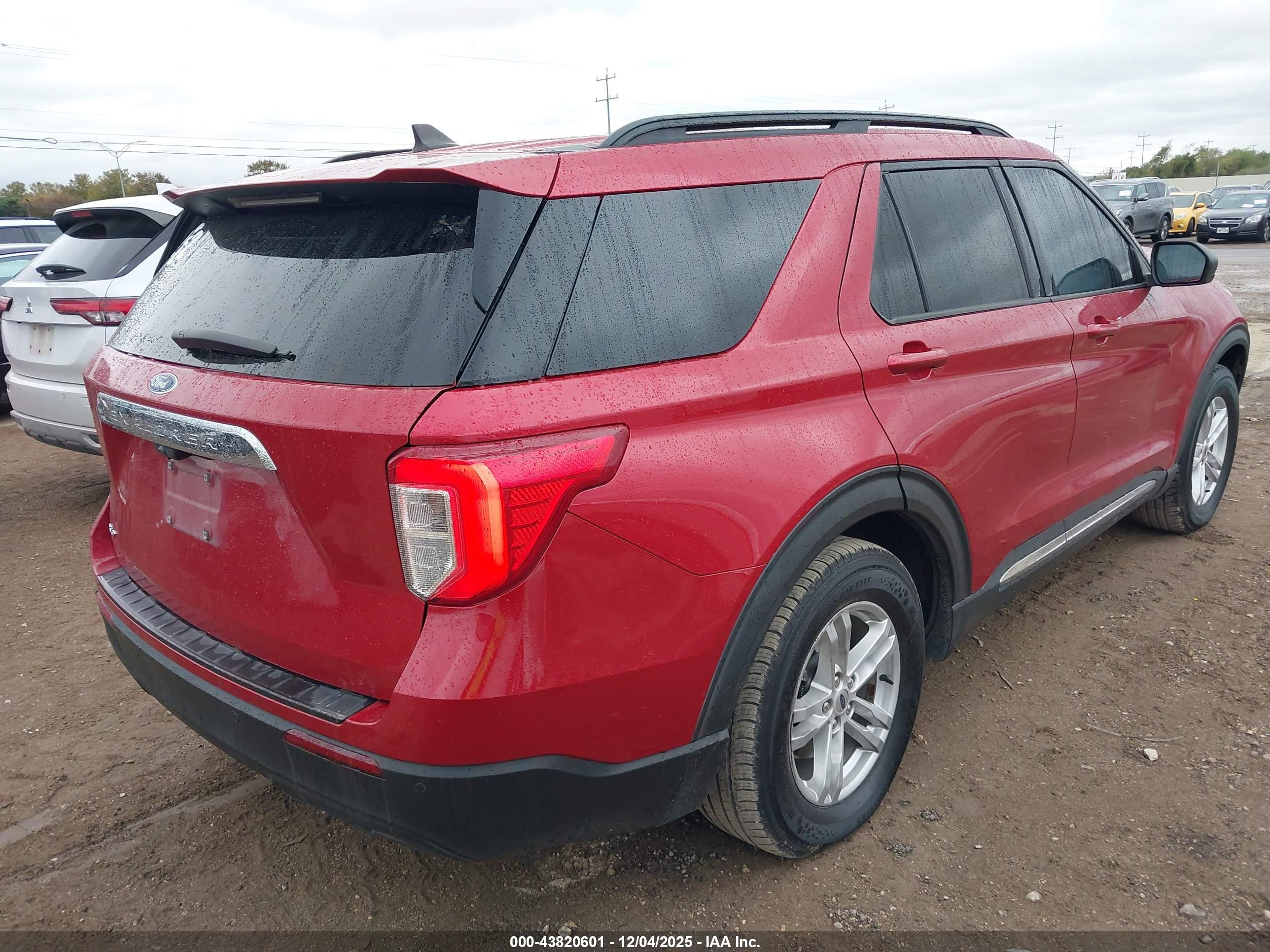 FORD EXPLORER image 4