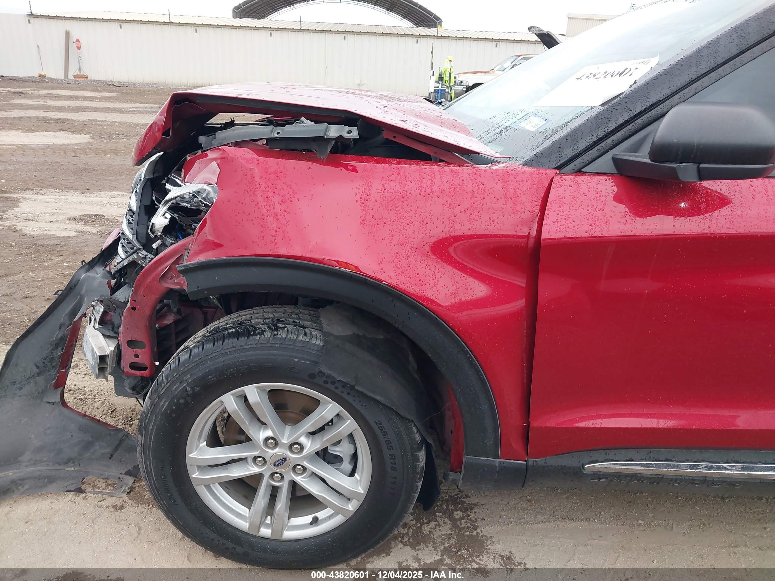 FORD EXPLORER image 6