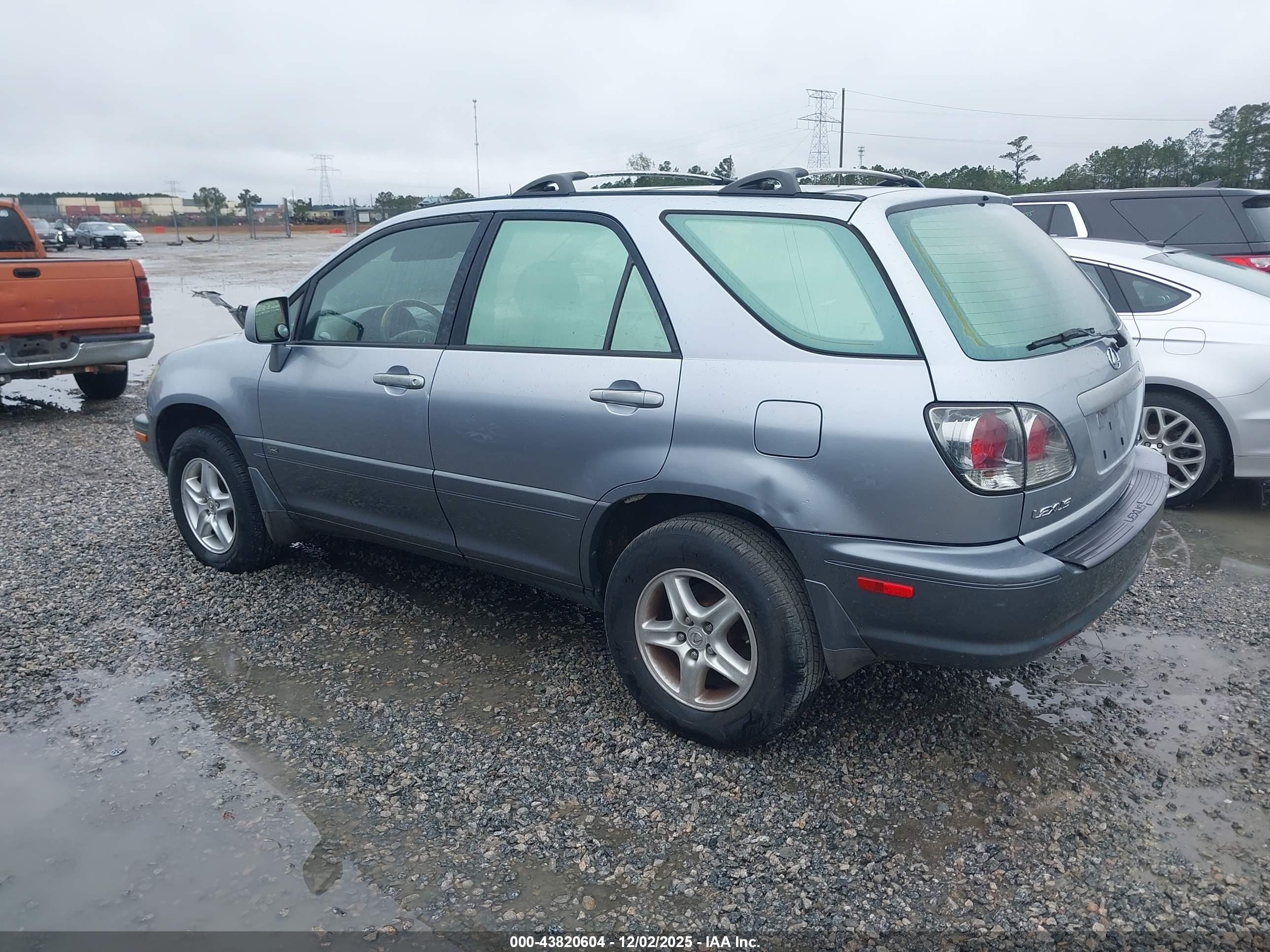 LEXUS RX image 3
