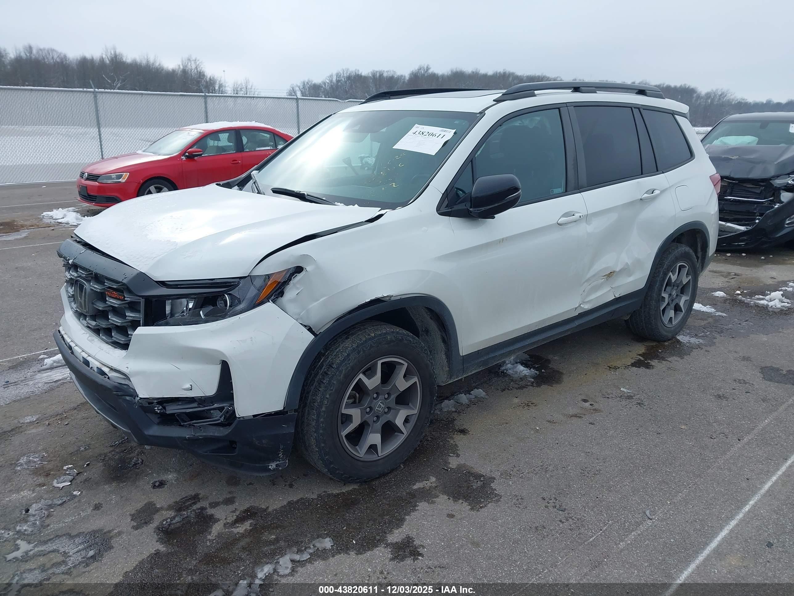 HONDA PASSPORT image 2