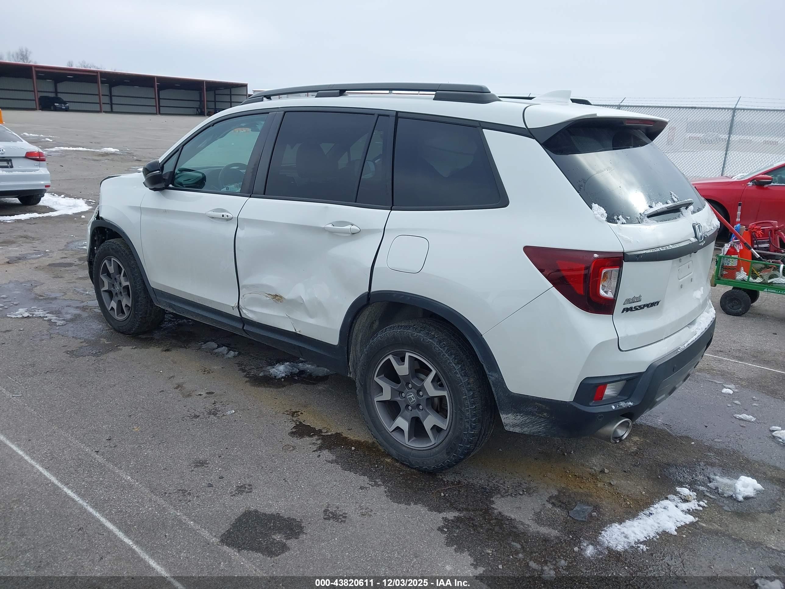 HONDA PASSPORT image 3
