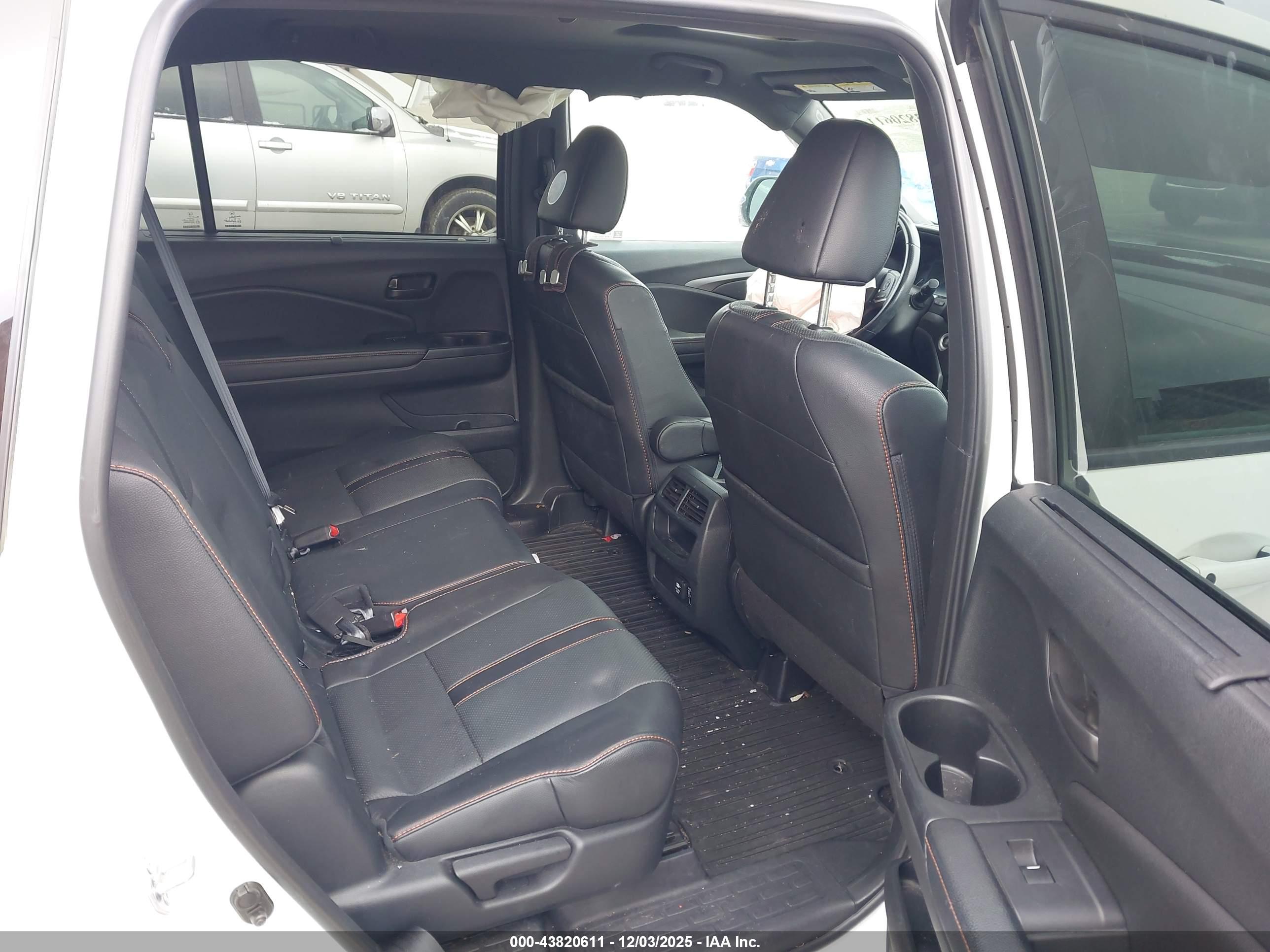 HONDA PASSPORT image 8