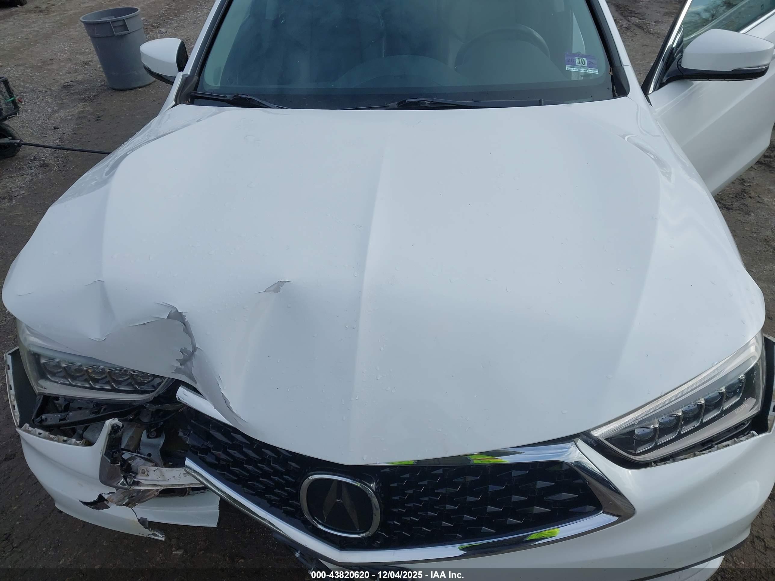 ACURA TLX image 10