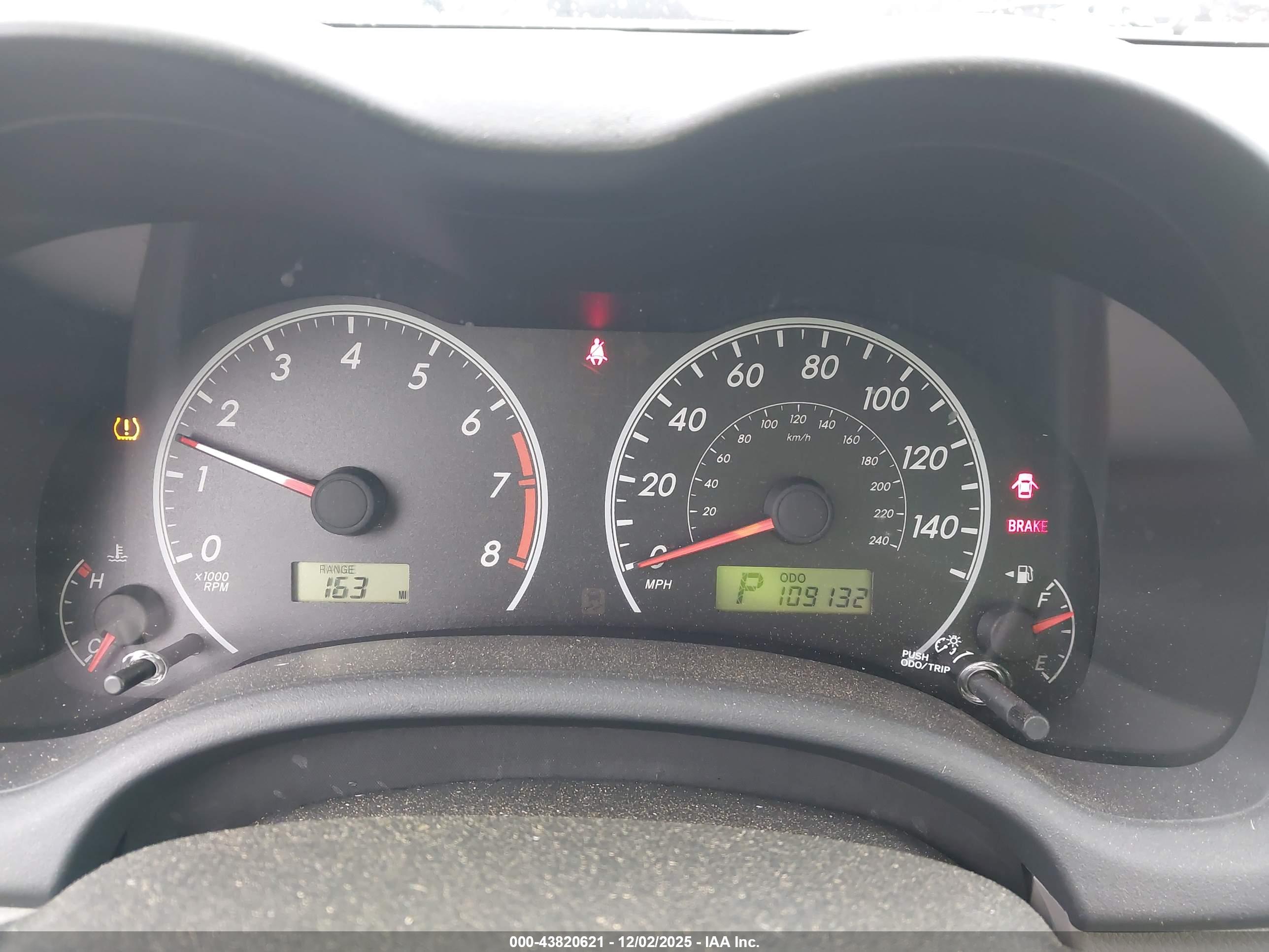 TOYOTA COROLLA image 7