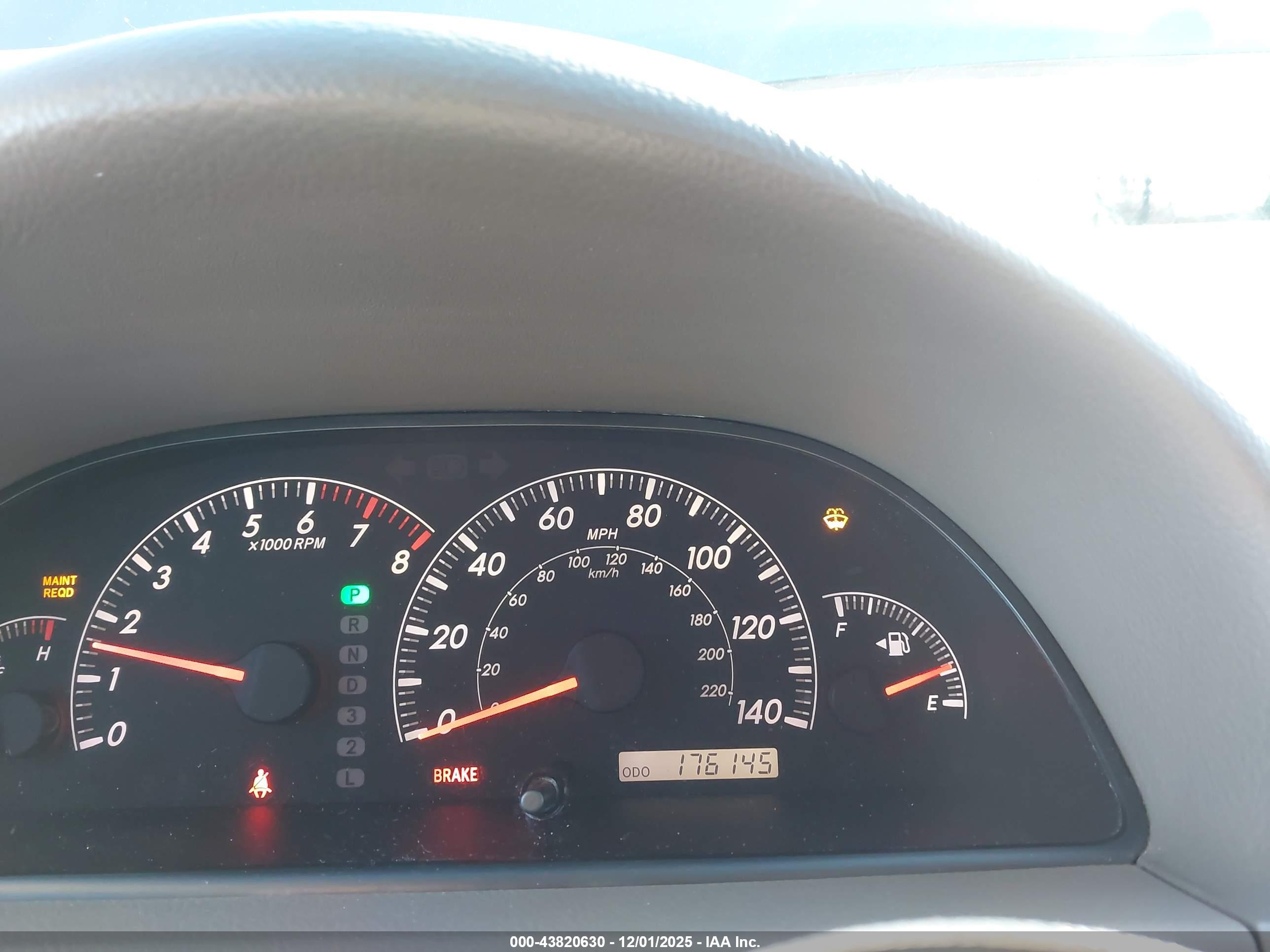 TOYOTA CAMRY image 7