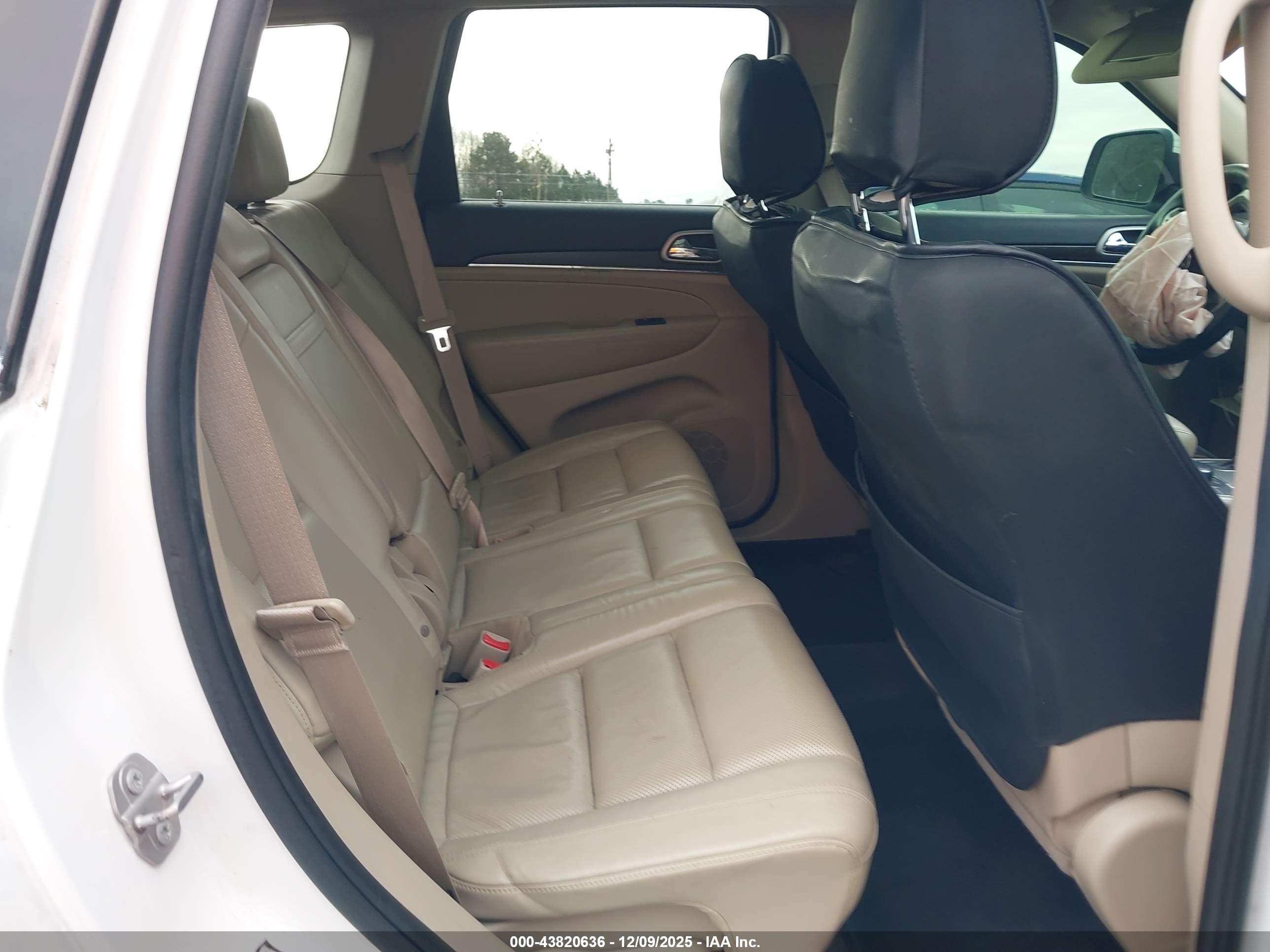 JEEP GRAND image 8
