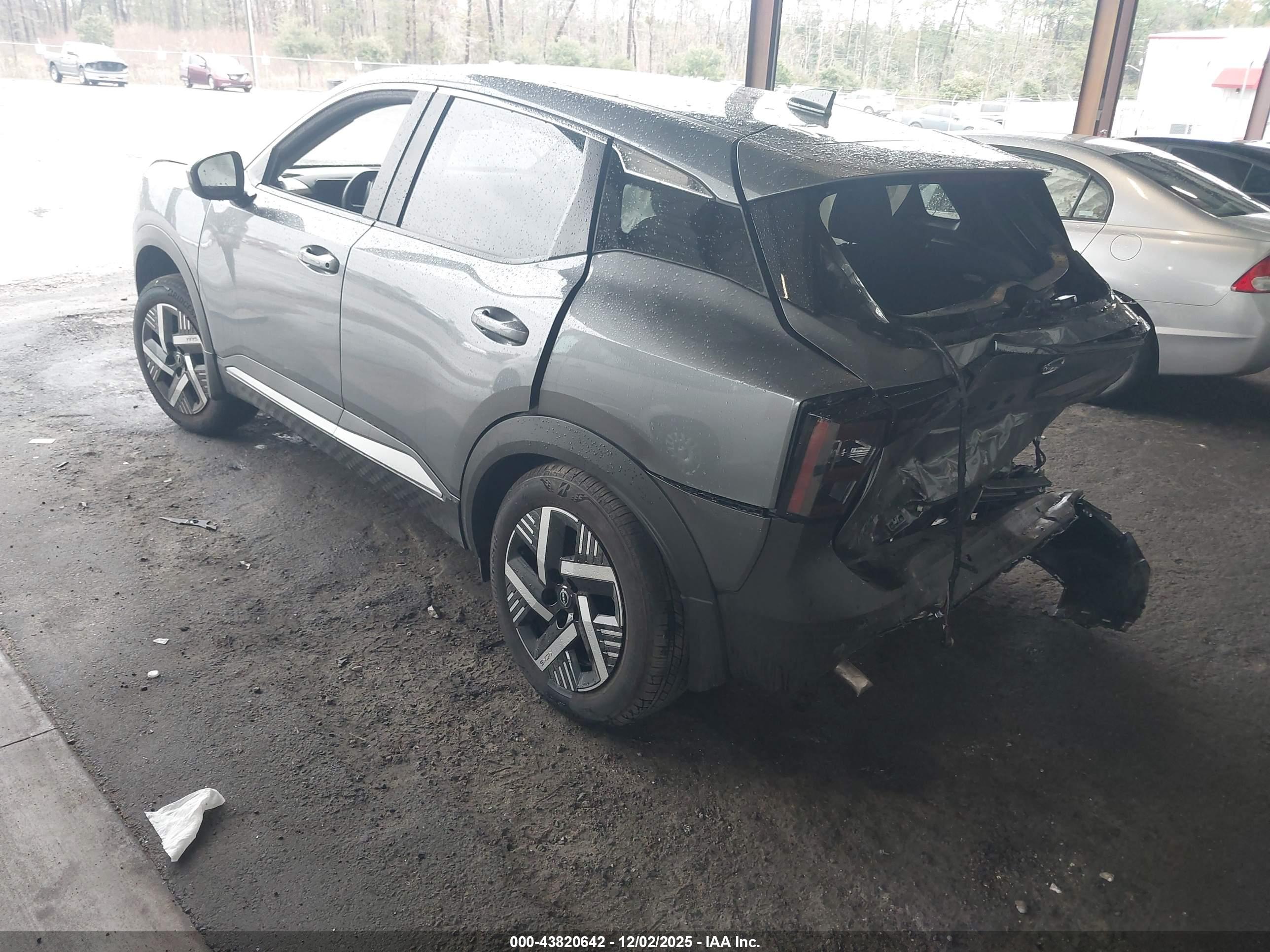 NISSAN KICKS image 3