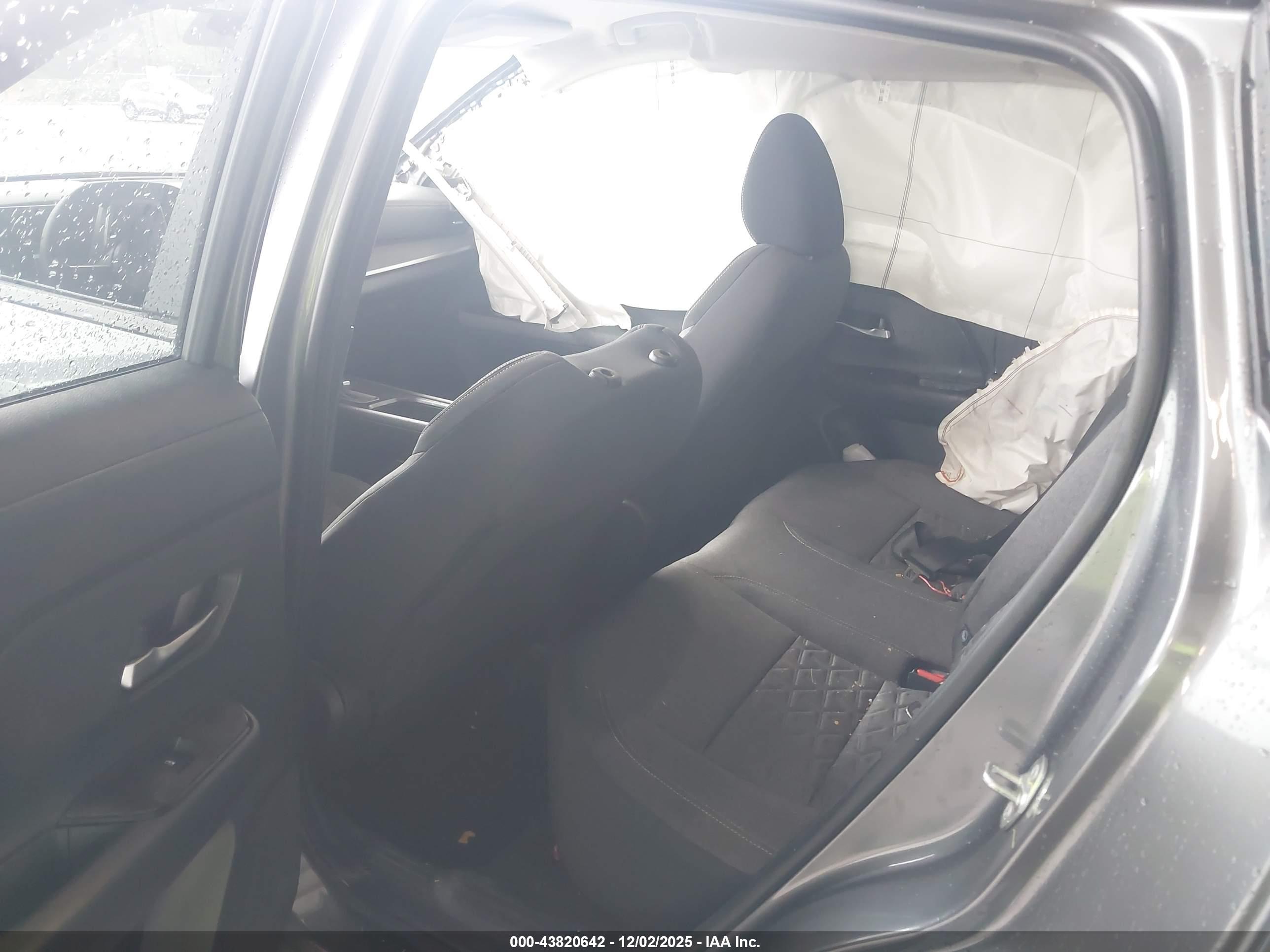 NISSAN KICKS image 8