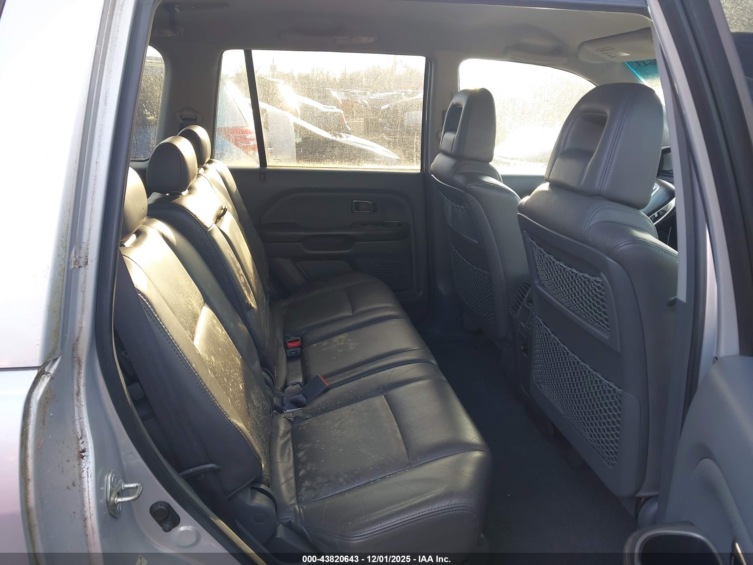 HONDA PILOT image 8